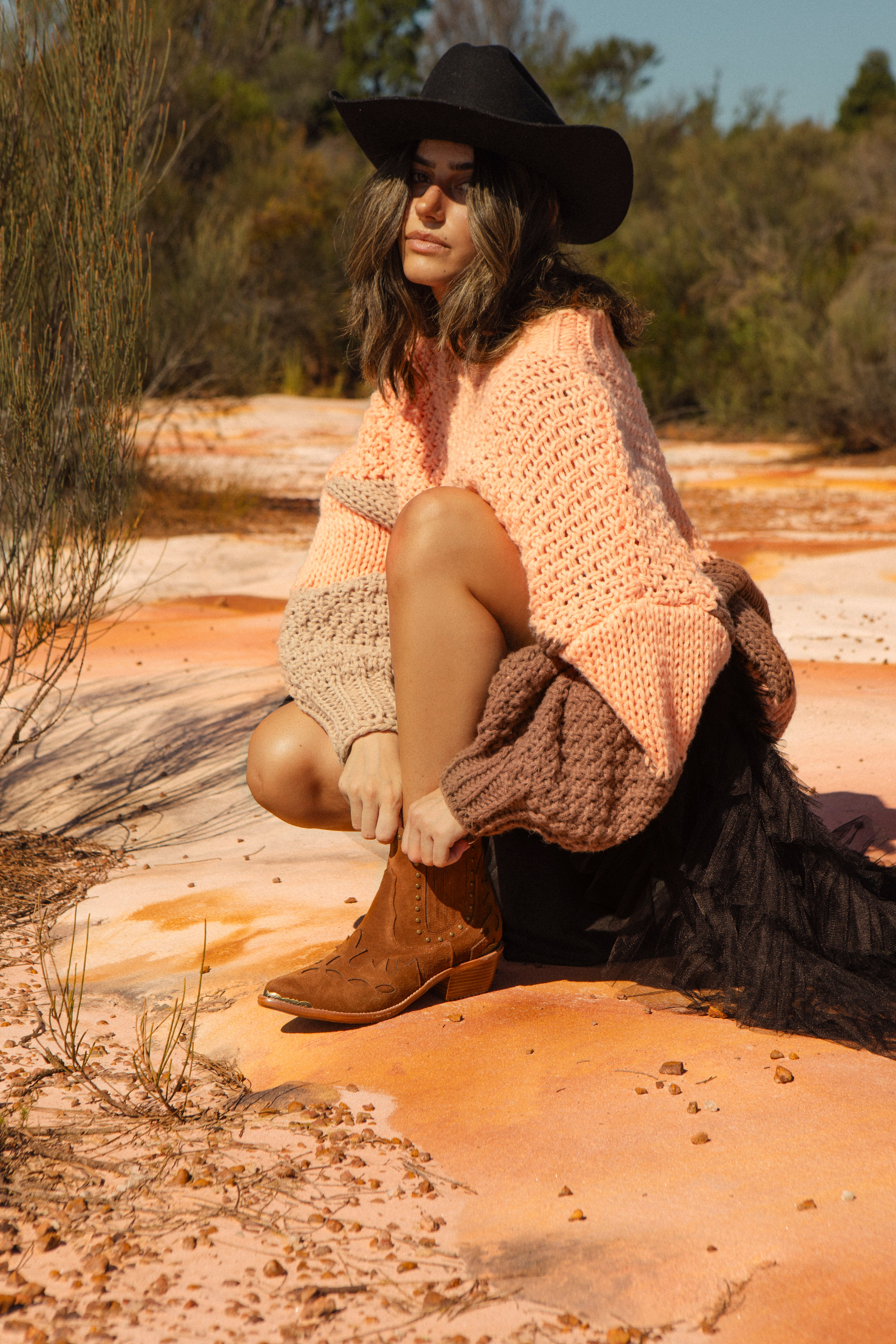 Traveller Boots - Tan Suede