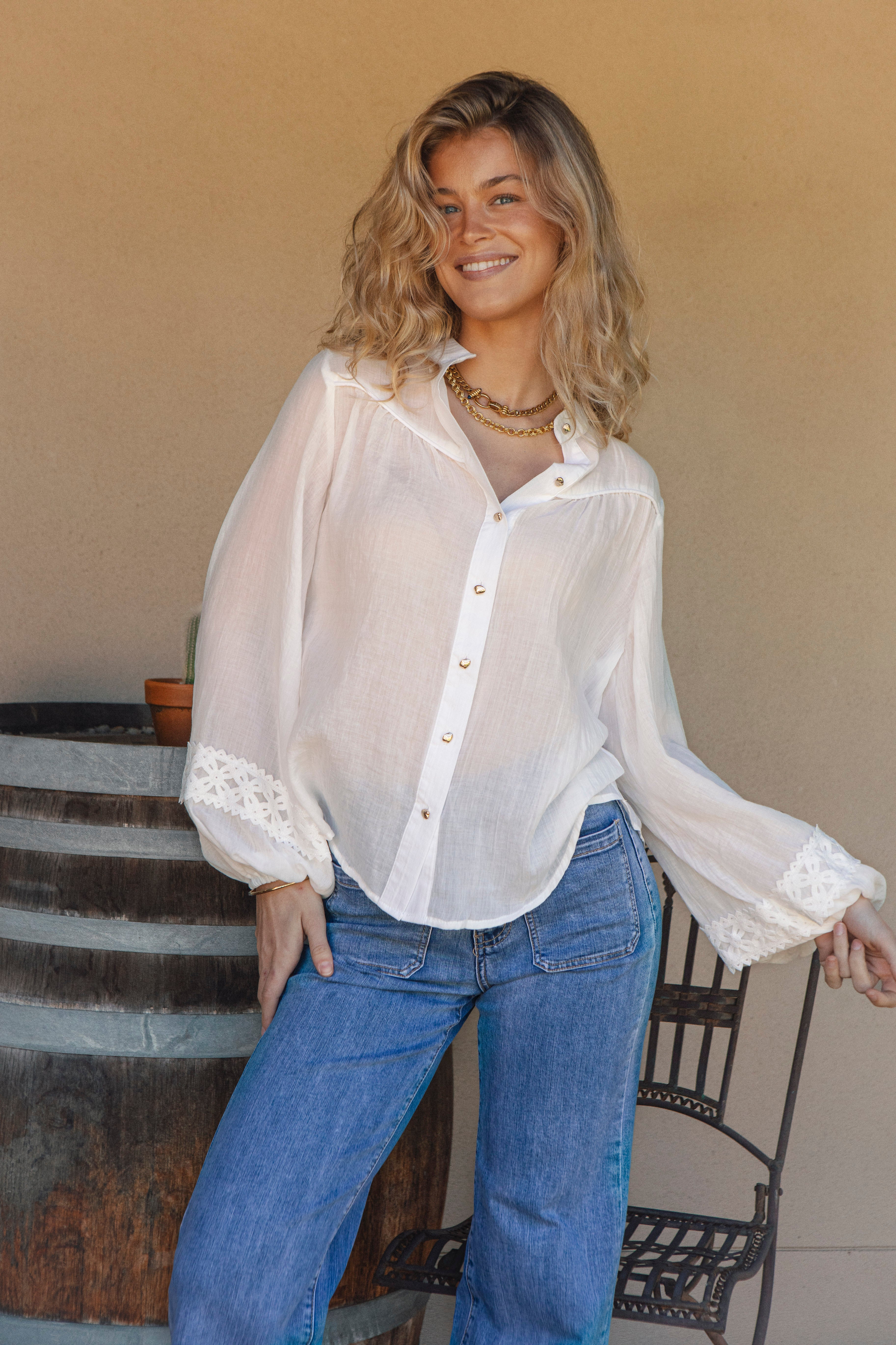 White cotton poly blend long sleeve blouse - Highland Drifter Blouse