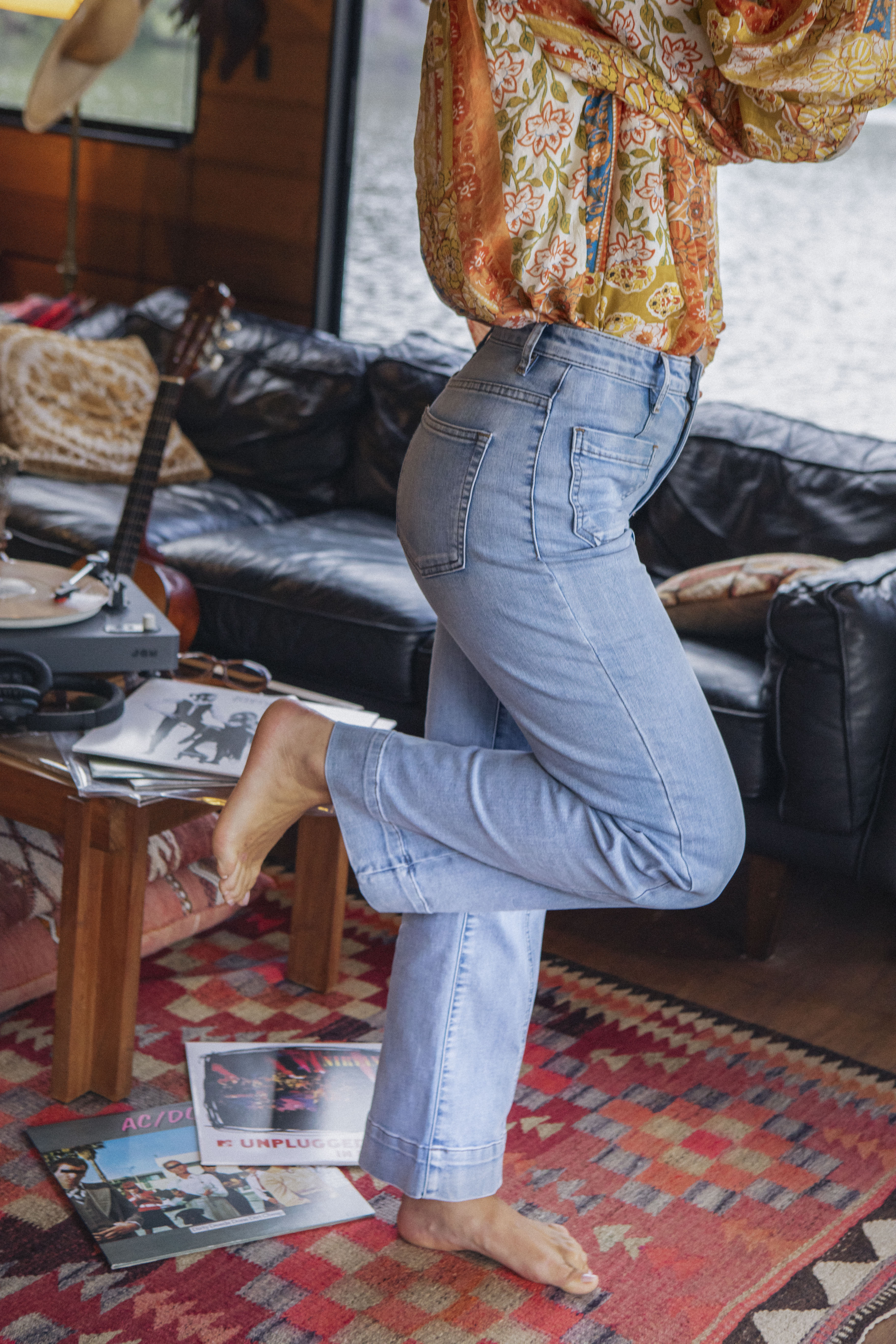 Zeppelin Vintage Jean - fitted blue jean with statement pockets and wide leg at bottom.