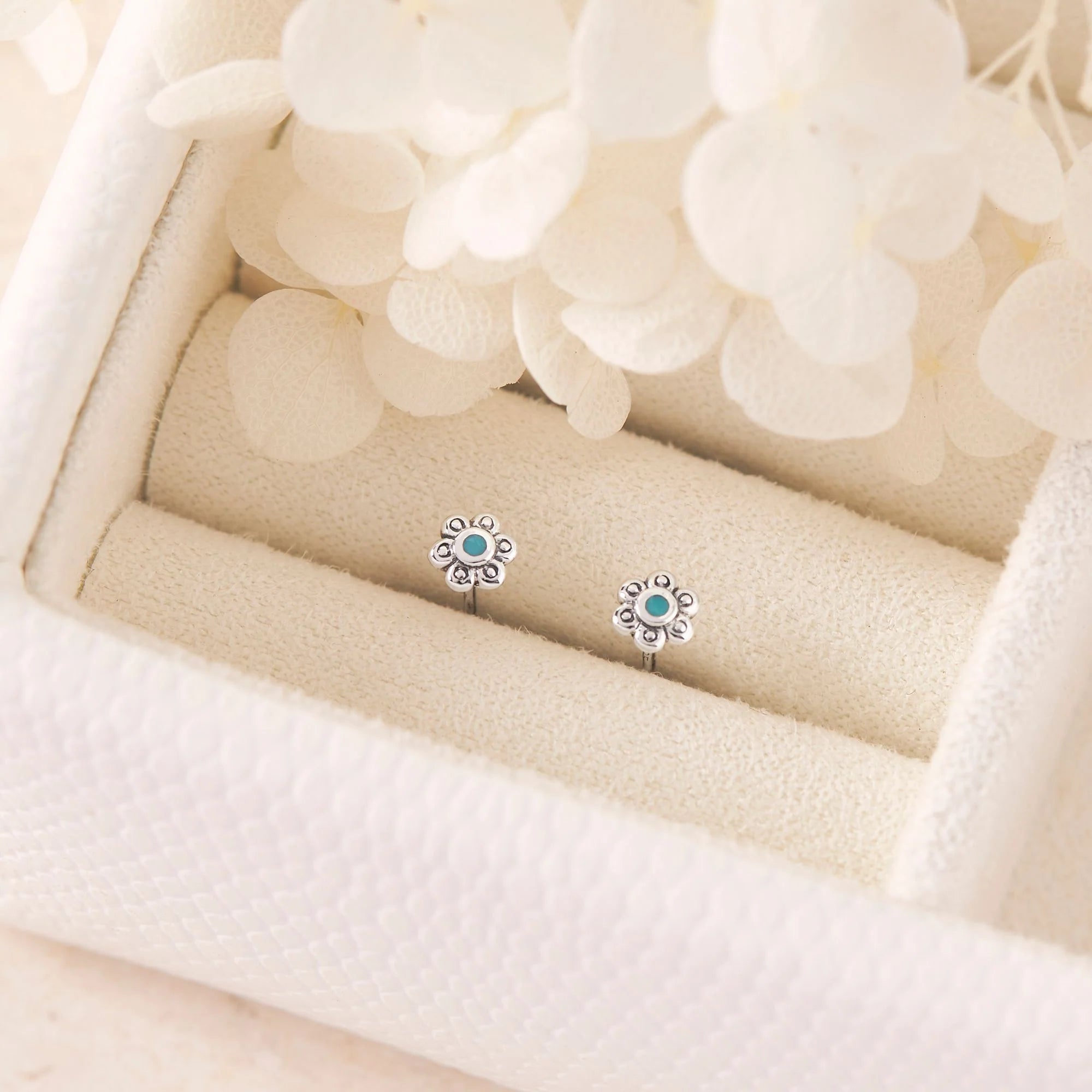 Midsummer Star Dainty Blossom Turquoise Studs