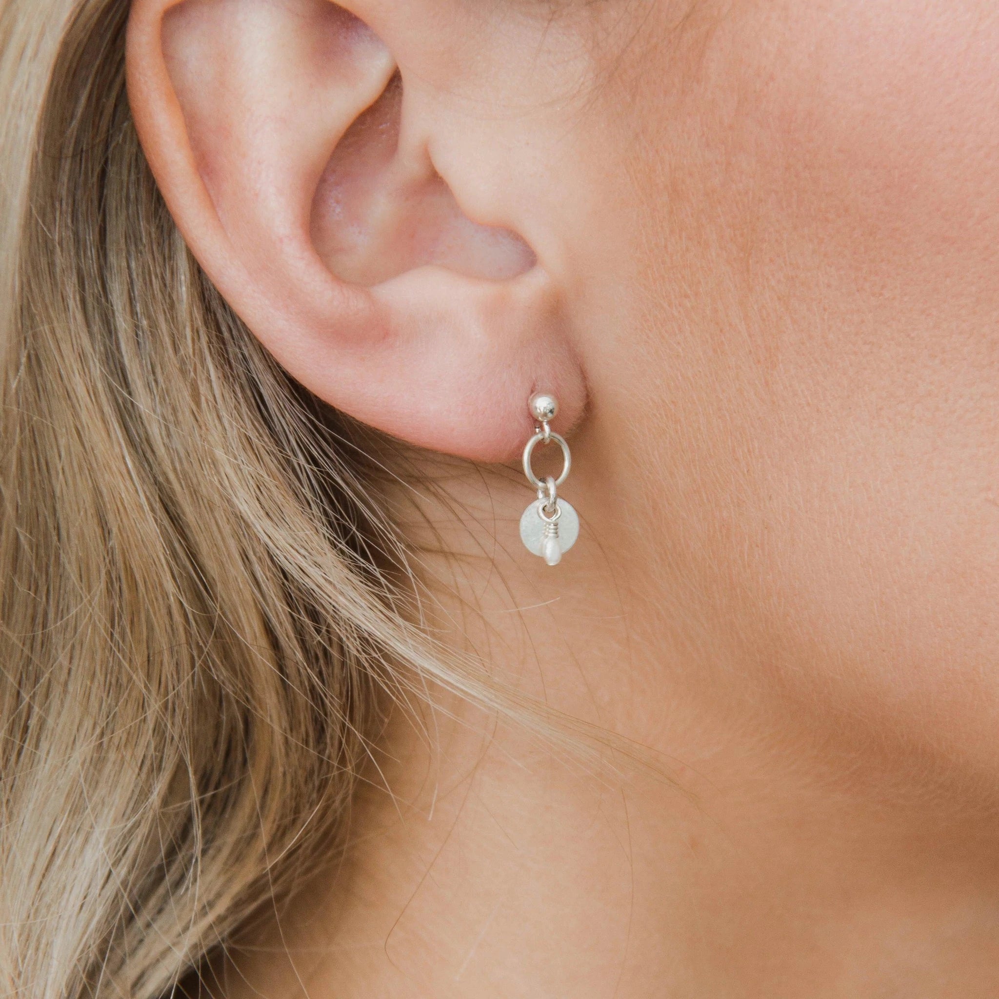 Sia Freshwater Pearl Earrings - Gold