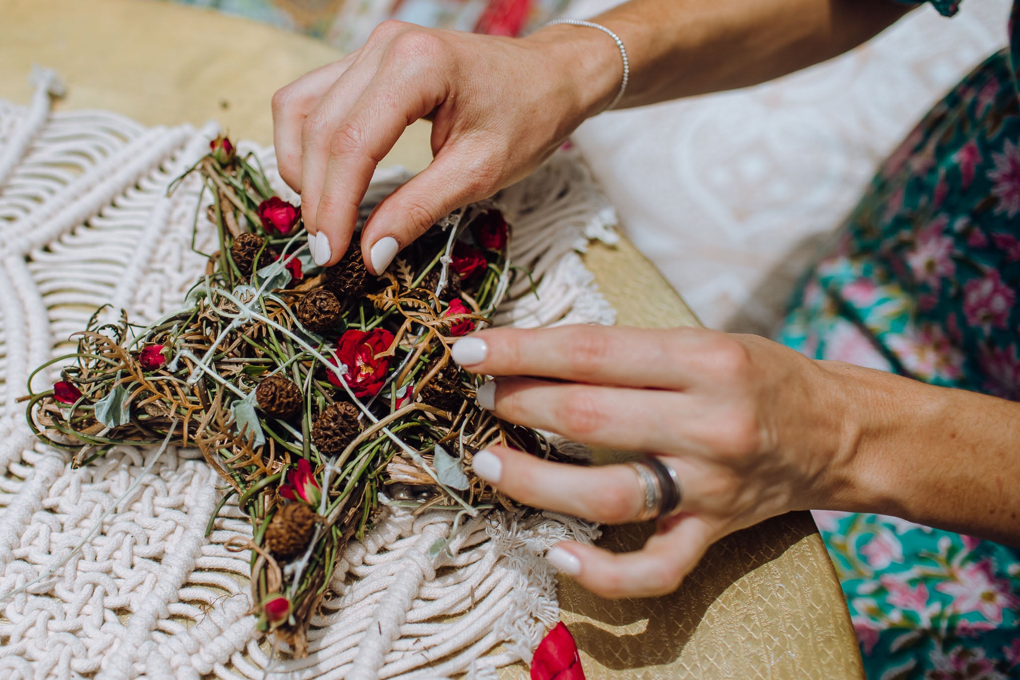 DIY The DiVINE woven Christmas Star