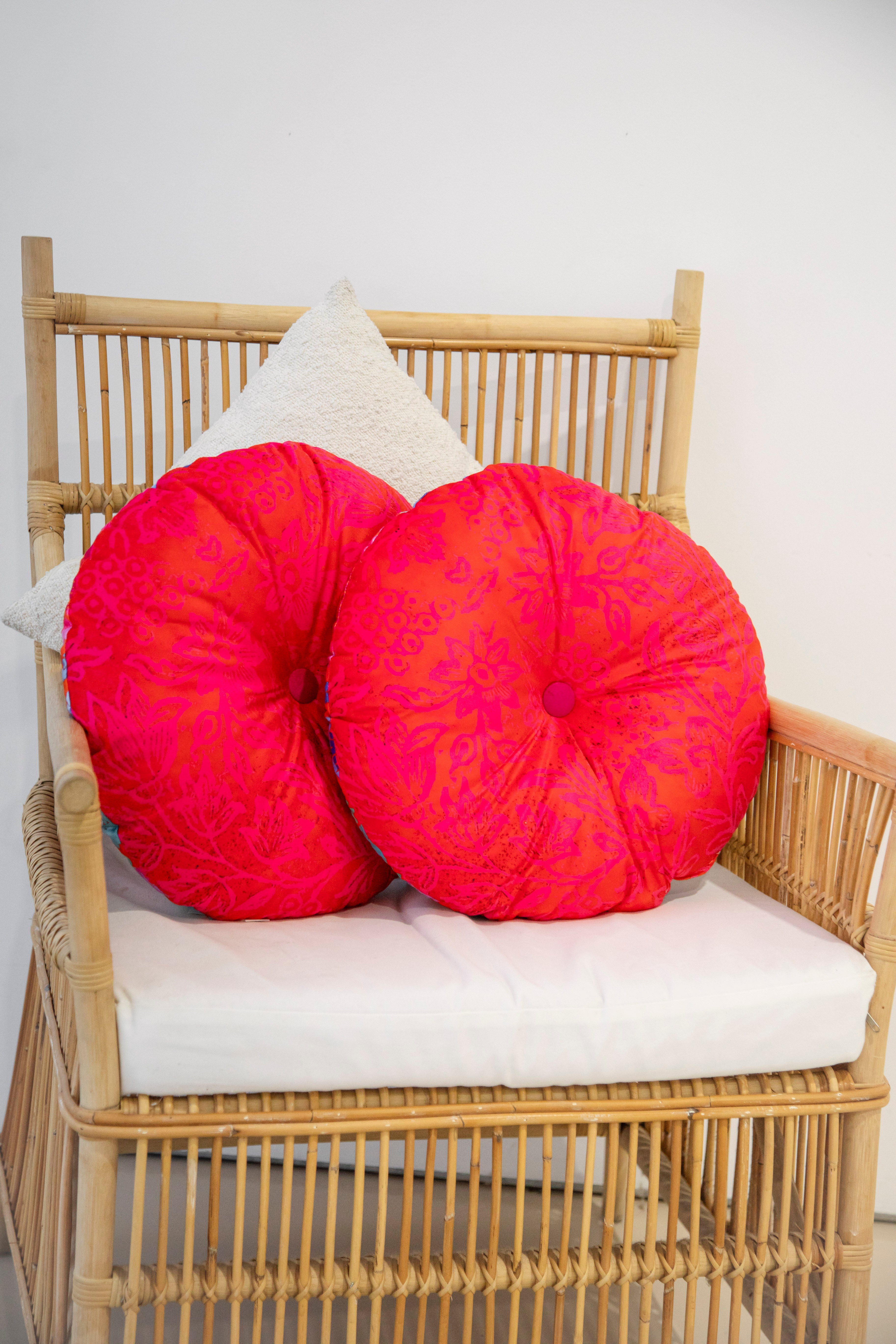 Velvet Cushion Round - Birds and Roses