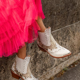 Traveller Boots - White
