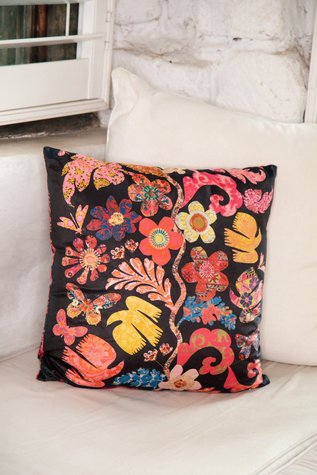 SMALL SQUARE CUSHION HOTEL BOHEME