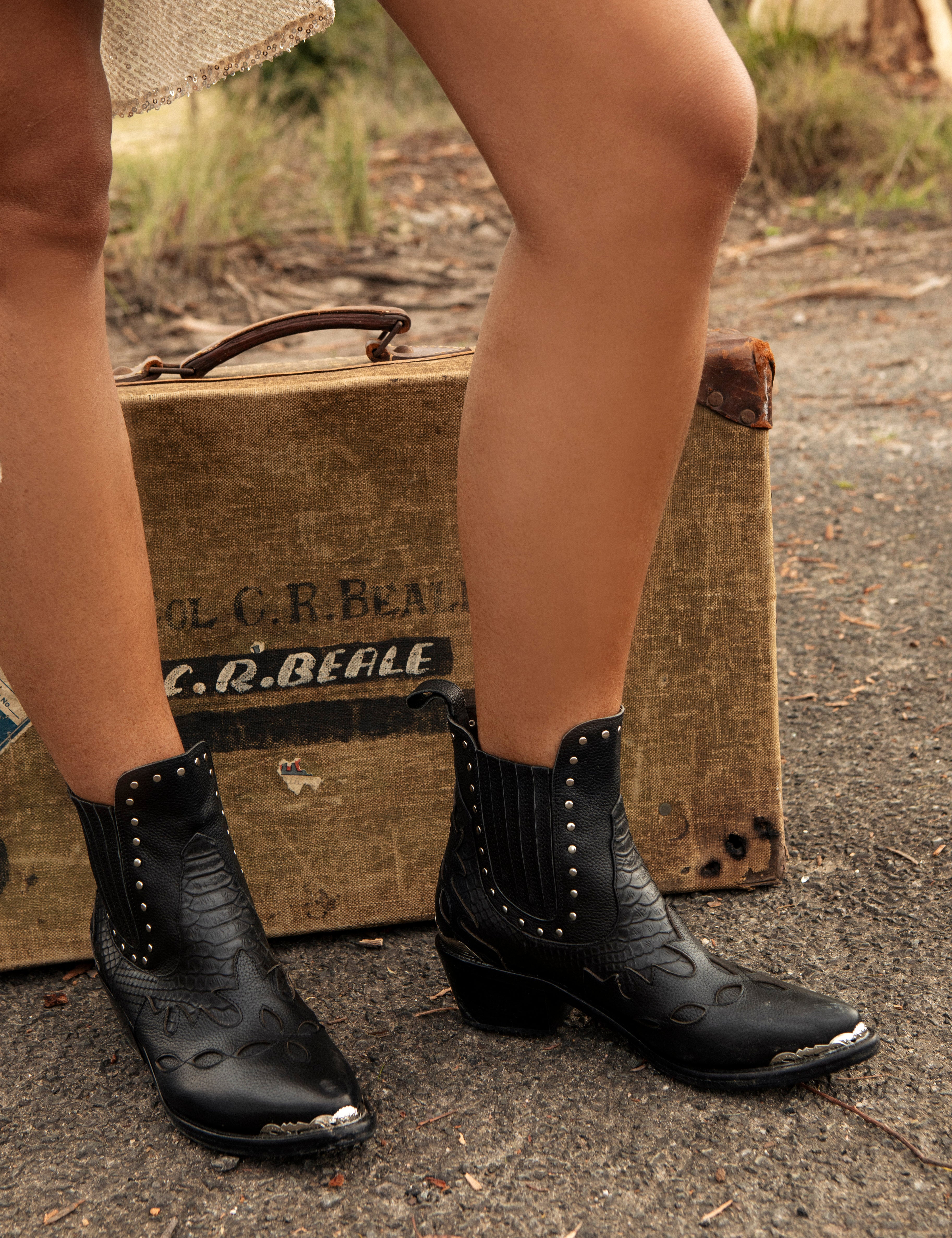 Traveller Boots - Black