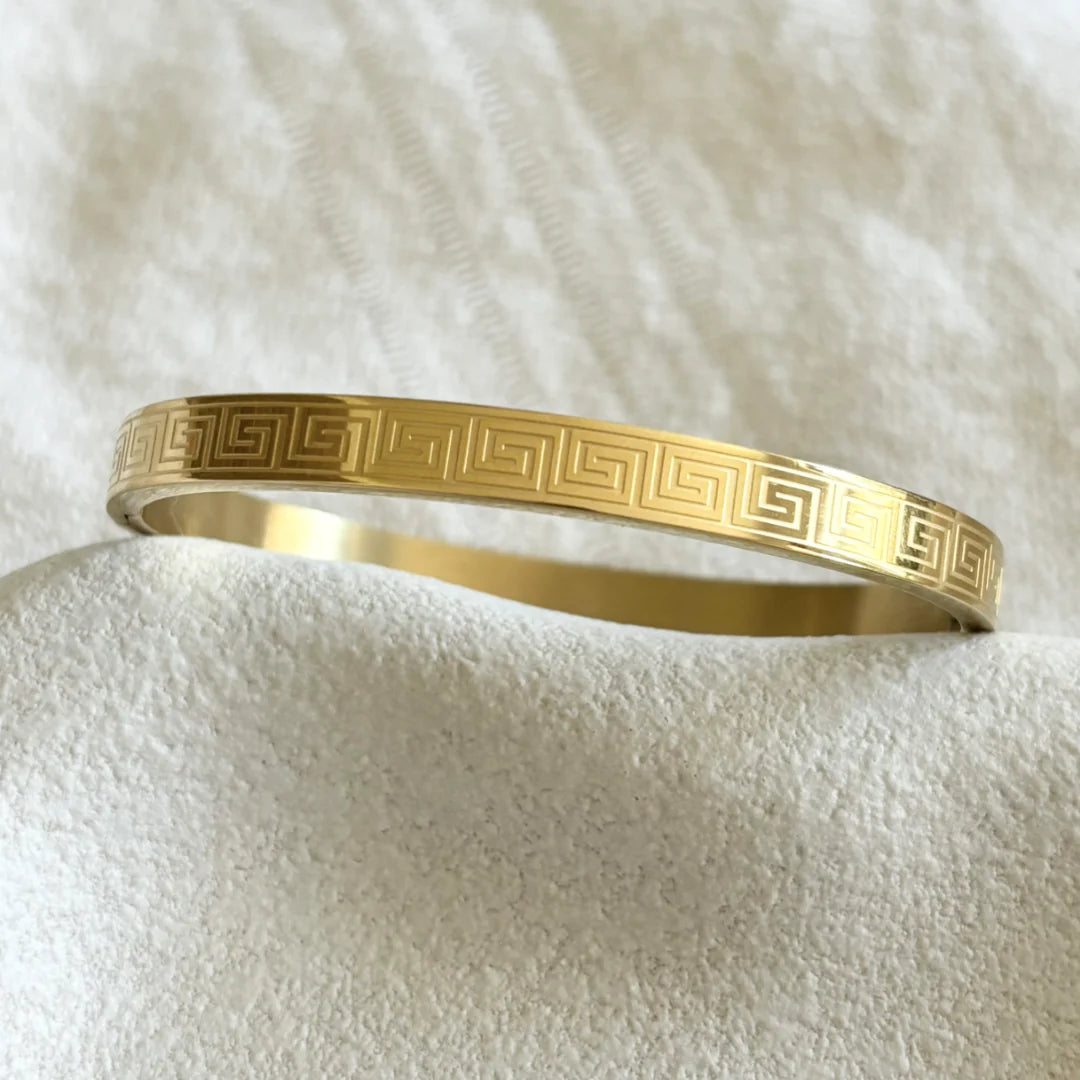 Meander Cuff