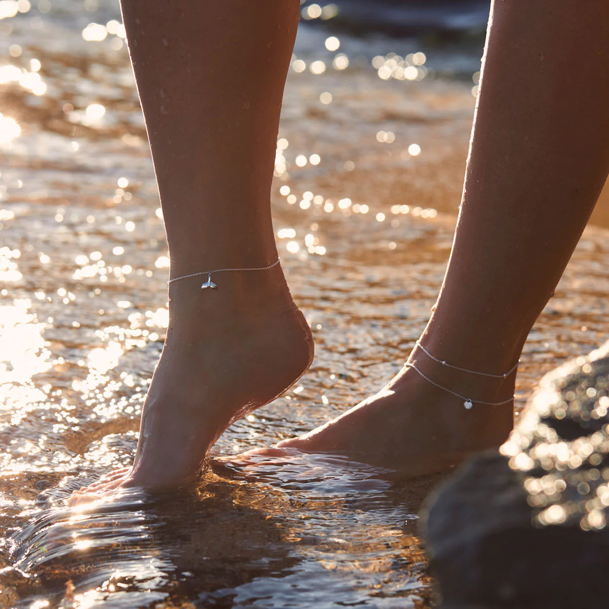 A141 Avalon Whale Tail Anklet