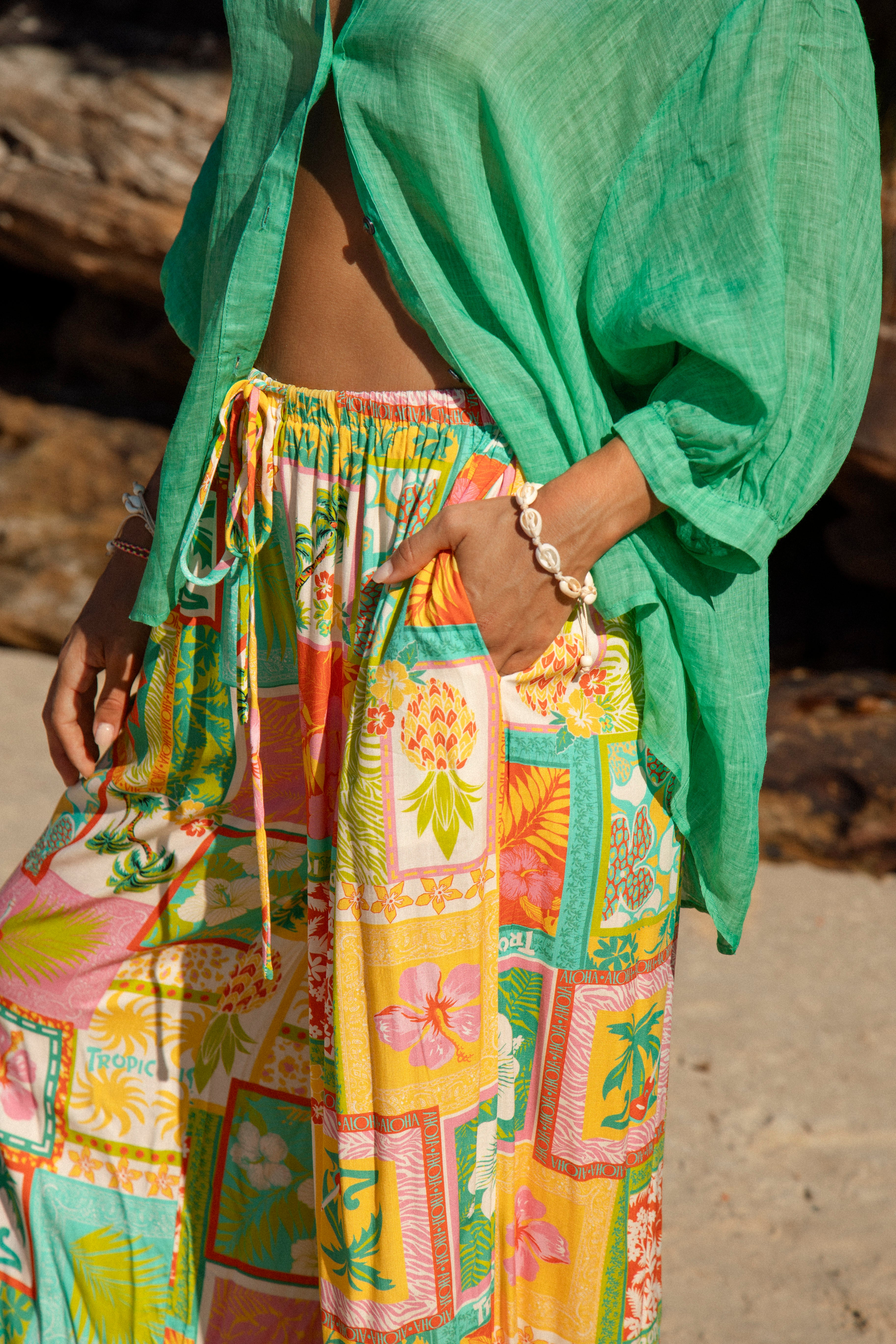 Aloha Vacay Pant showcasing pockets