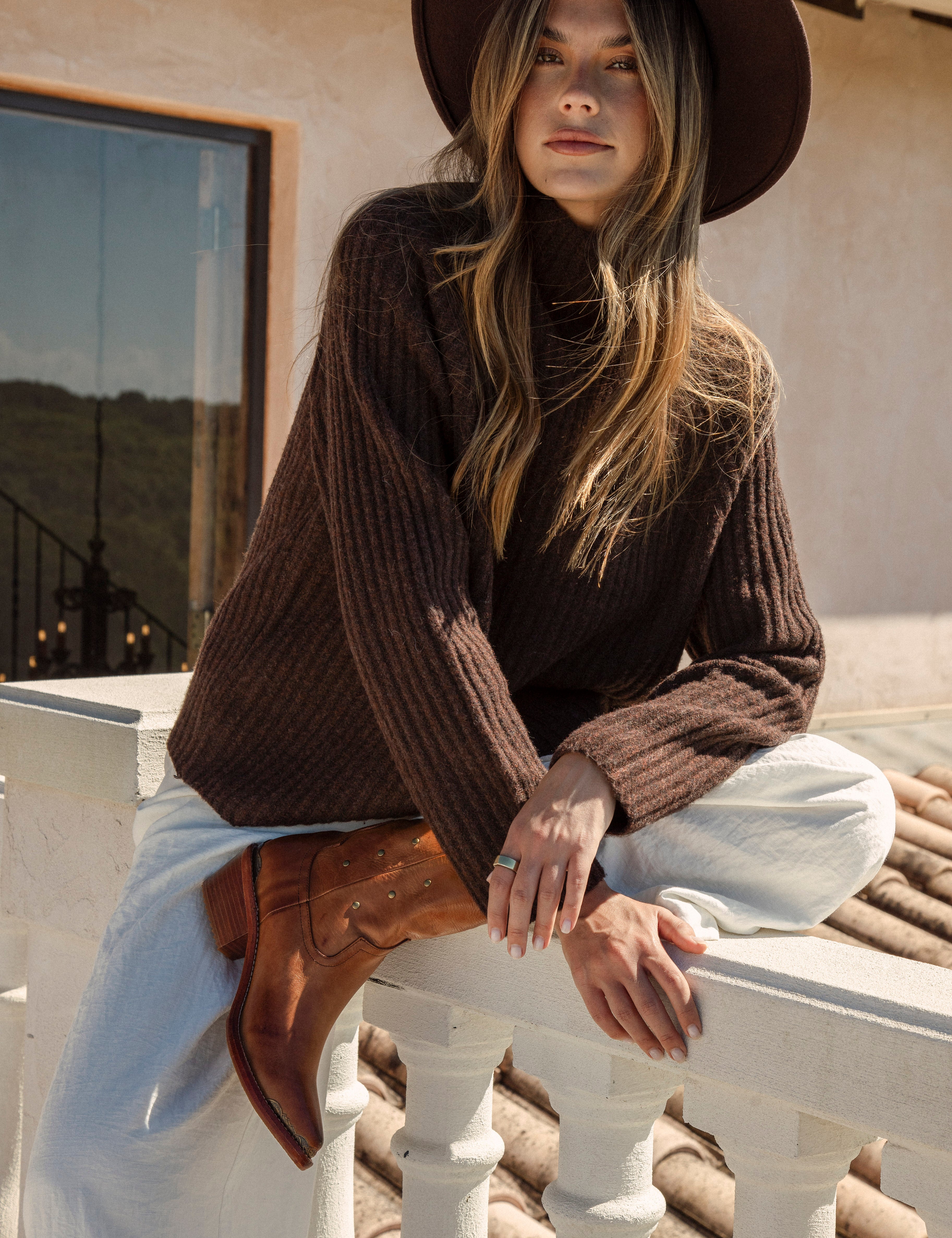 Arlo Jumper Chocolate - brown sweater with high neck
