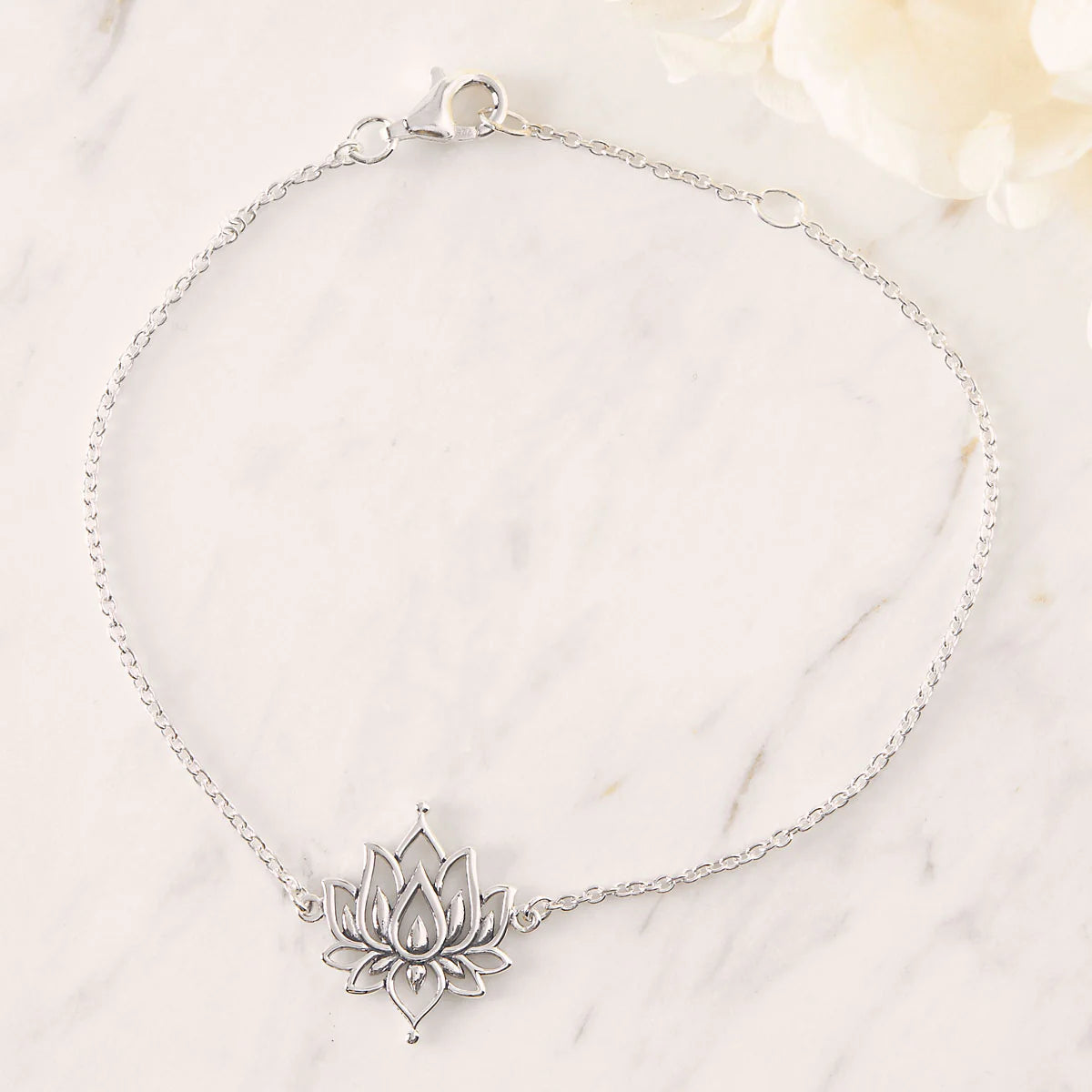 Midsummer Star White Lotus Bracelet