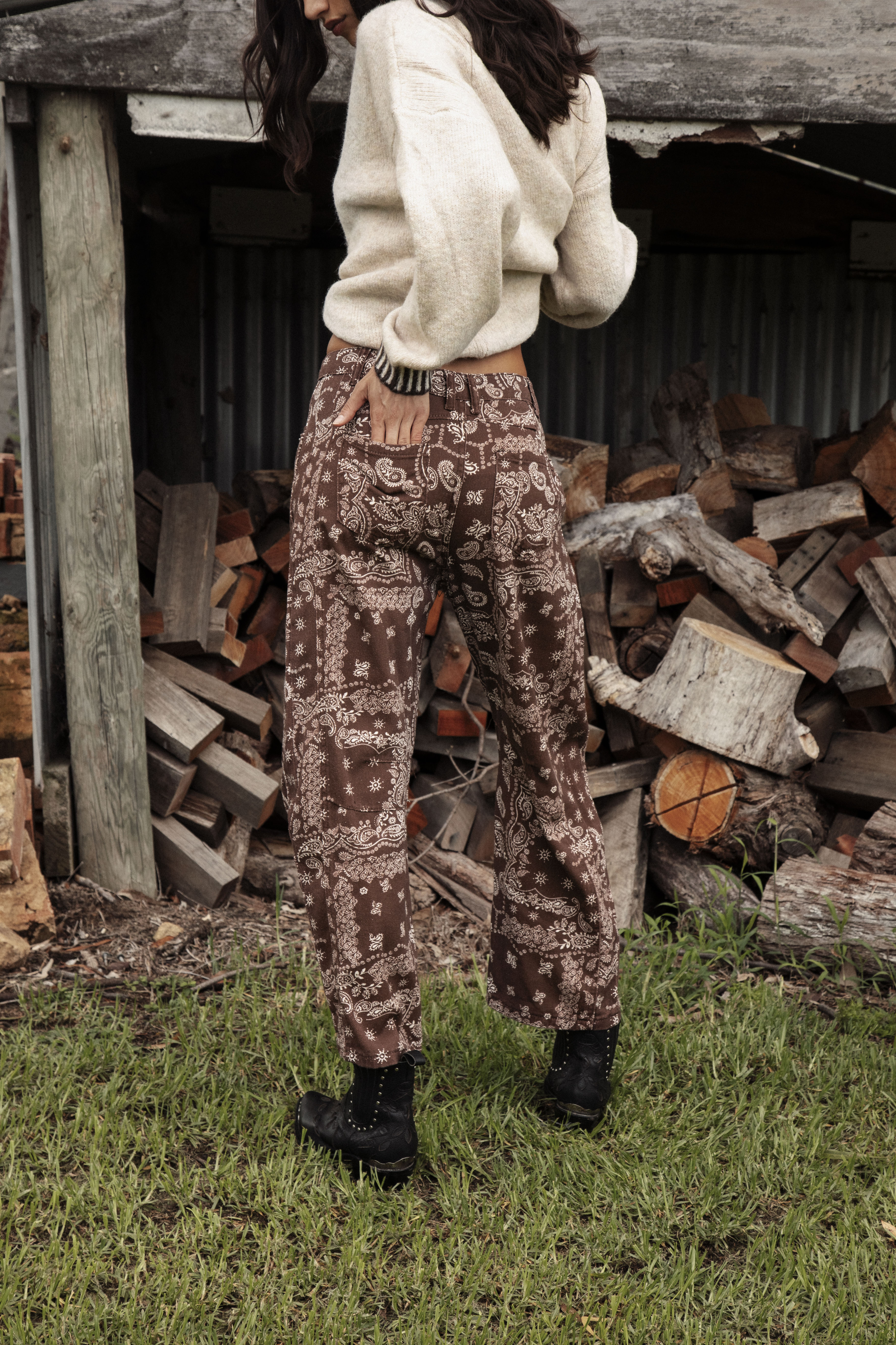 Bandit Barrel Jean rear view showcasing cropped style, belt loopholes and rear pockets.