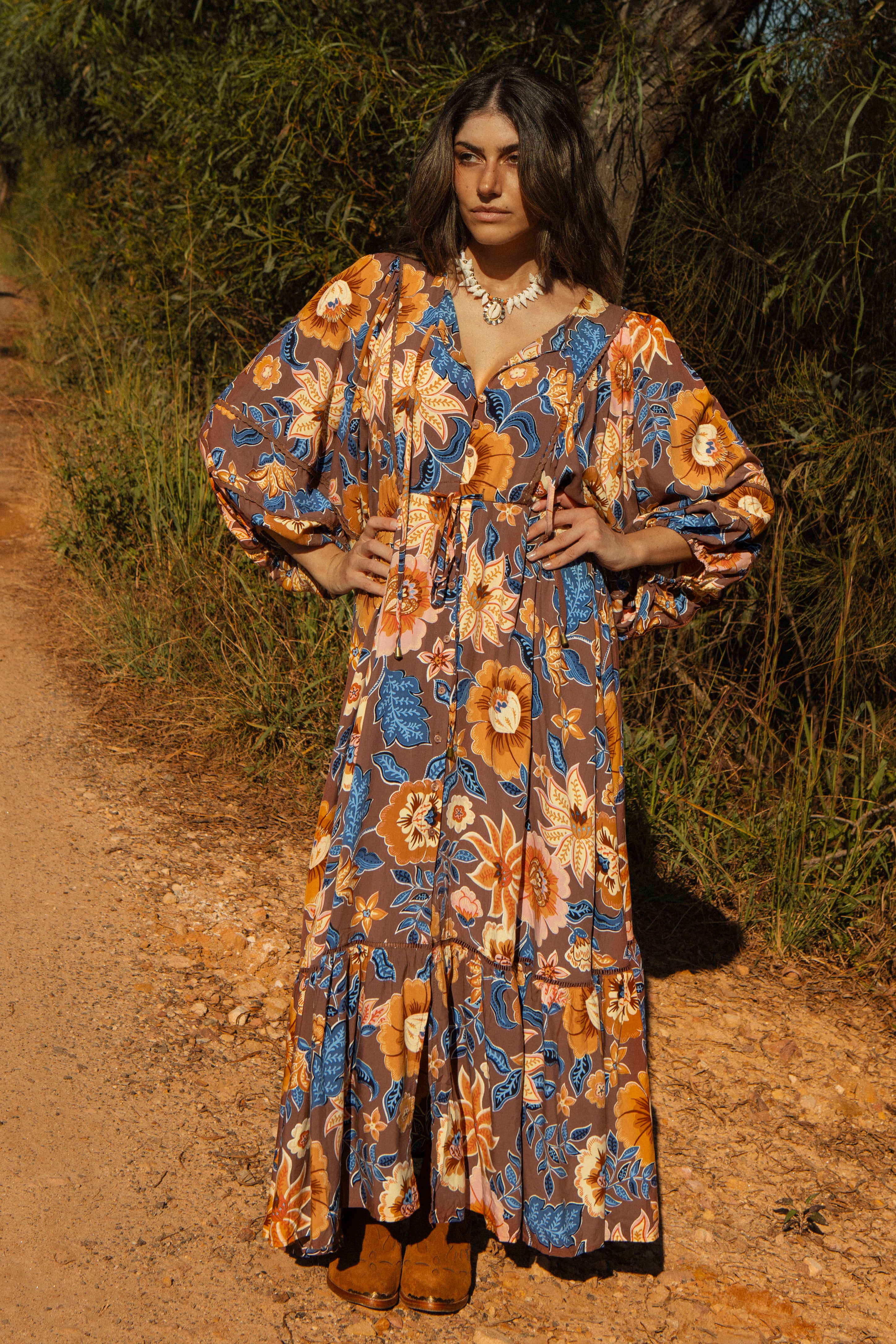 Catalonia Maxi - Tierra. Front View.