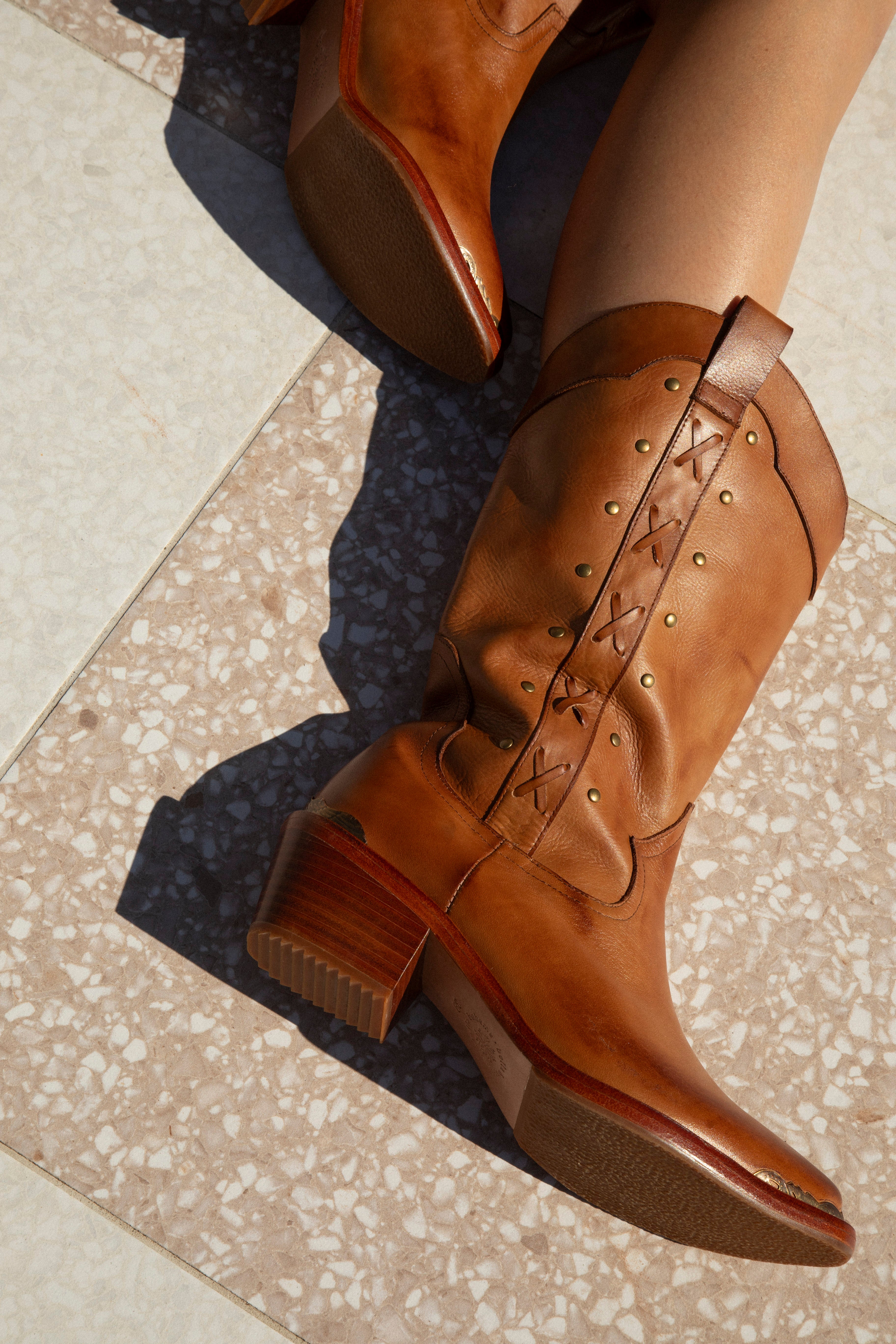 Drifter Boots - soft oiled leather in vintage tan colour. Mid-calf boots in cowgirl style.