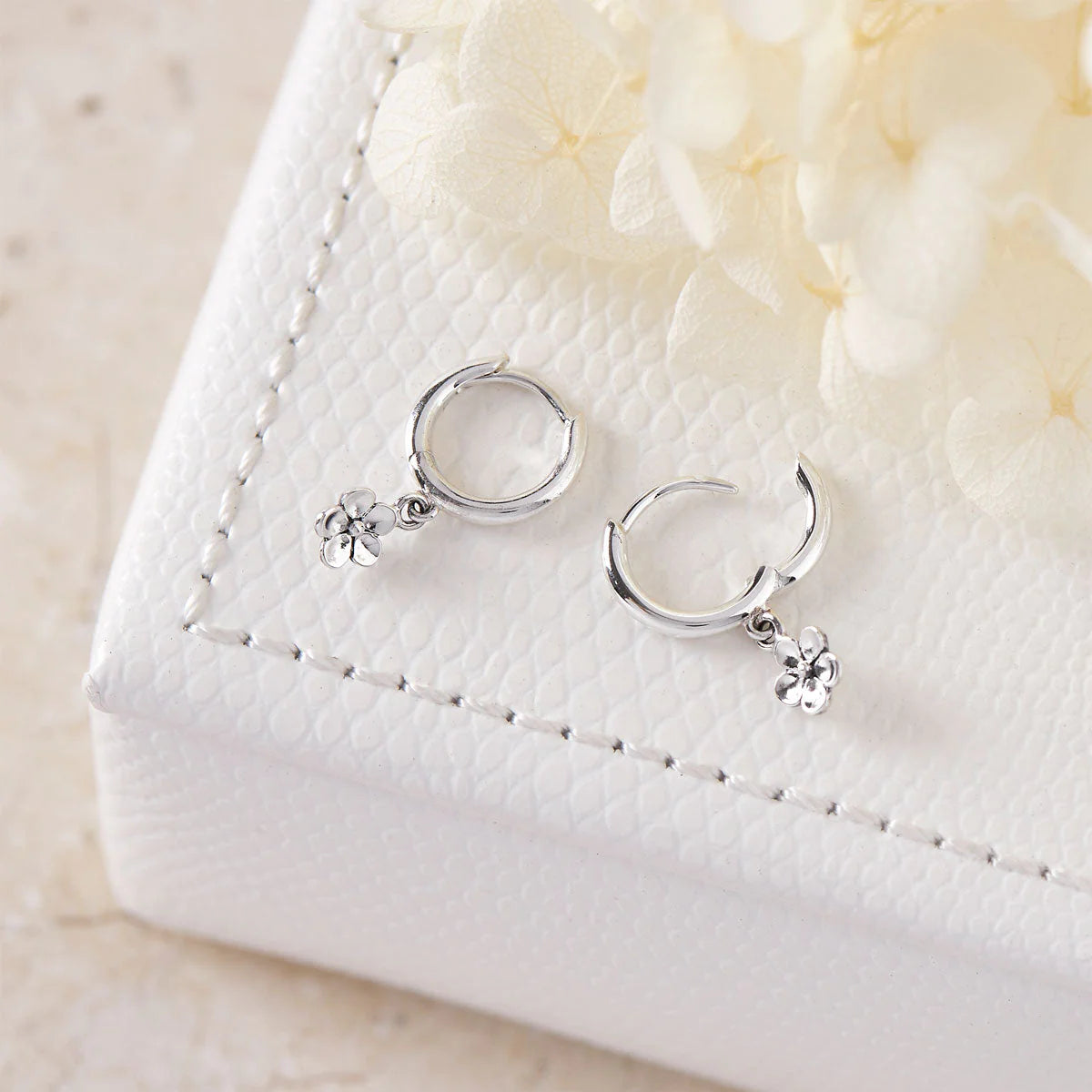 Midsummer Star Forget Me Not Huggies