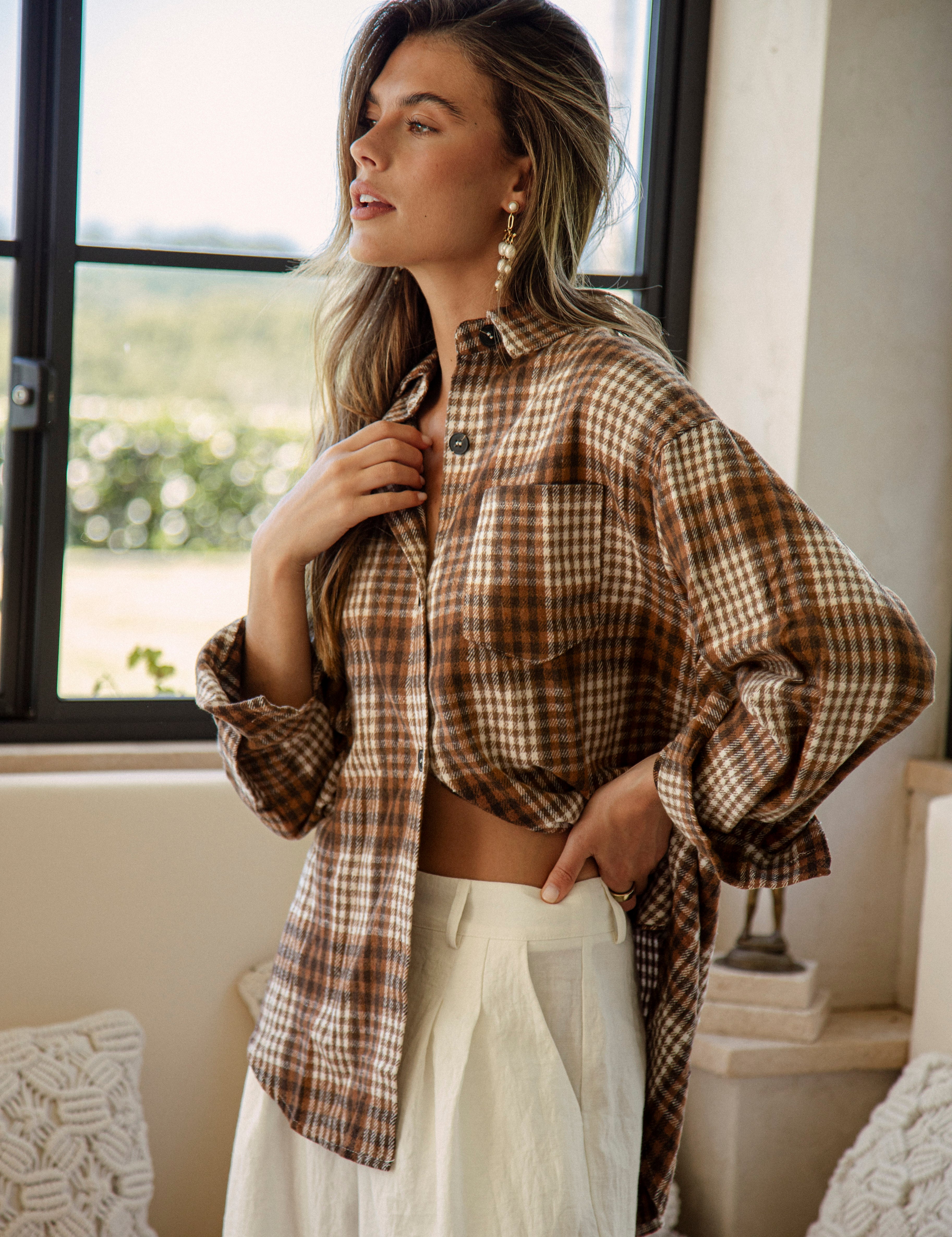Grove Flannel Espresso is a cosy long sleeve shirt perfect for layering