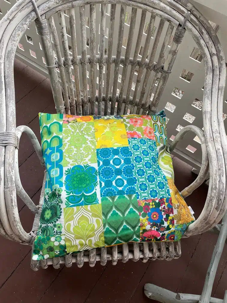 Canvas Cushion - 70's Green
