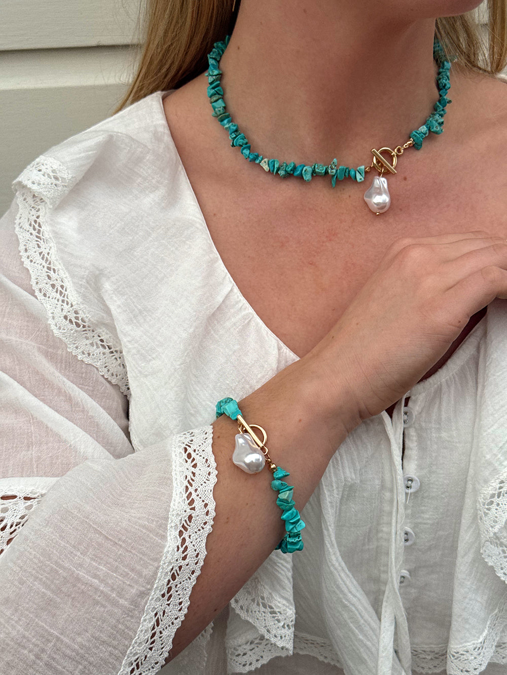 Isla Jewellery Set features a choker necklace and bracelet crafted from turquoise and pearl