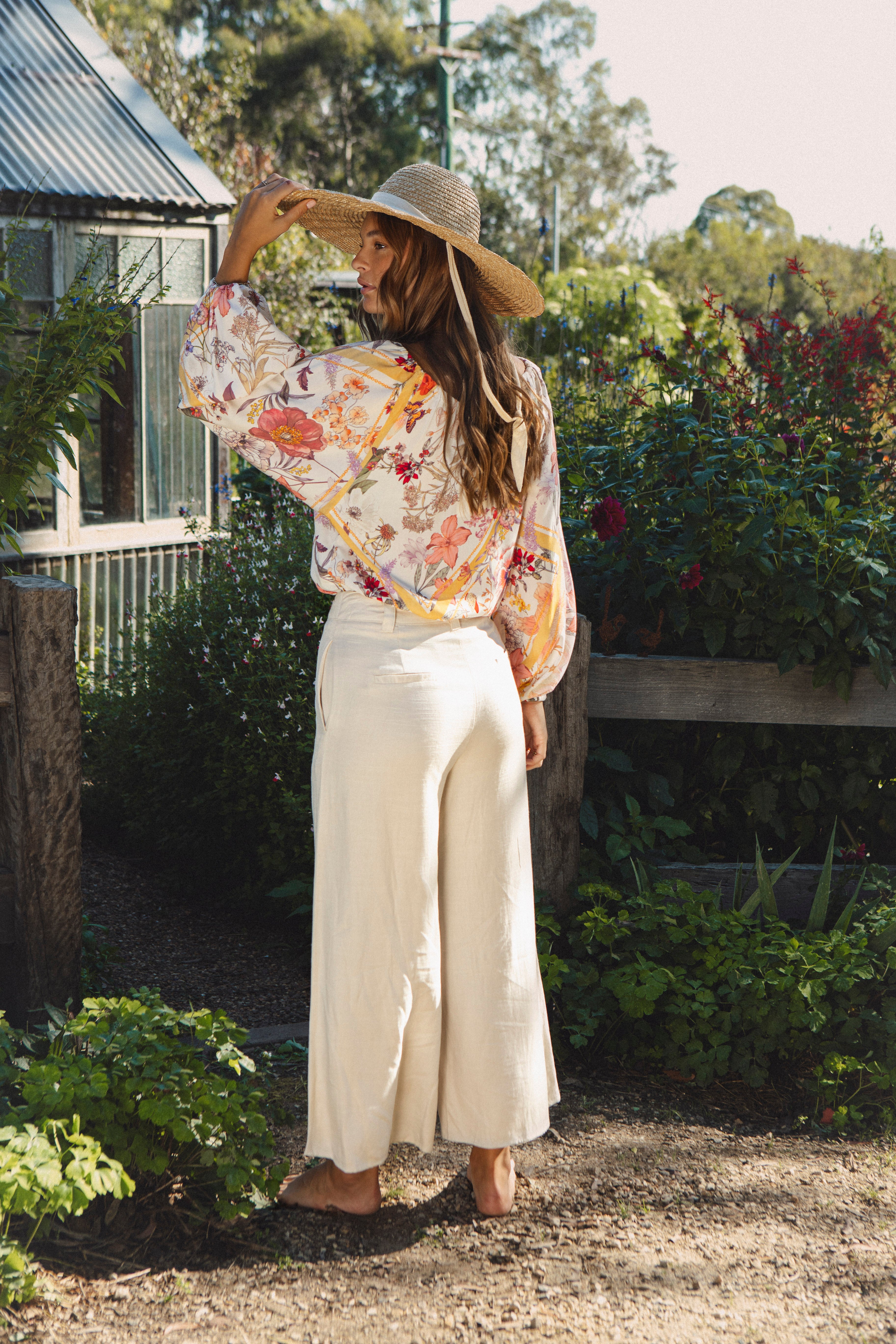Je Taime Pants Pearl - rear view.