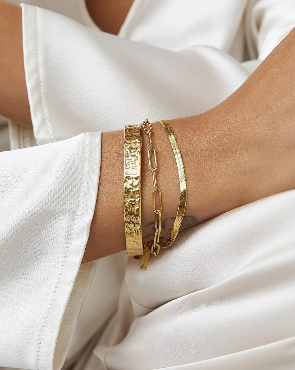 Sylvia Snake Chain Bracelet - Gold