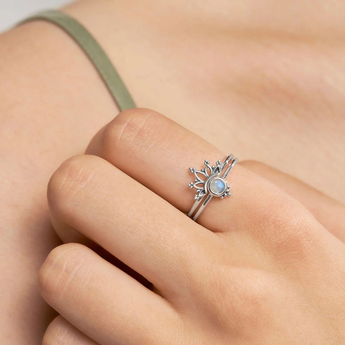 Wonderland Moonstone Ring Set