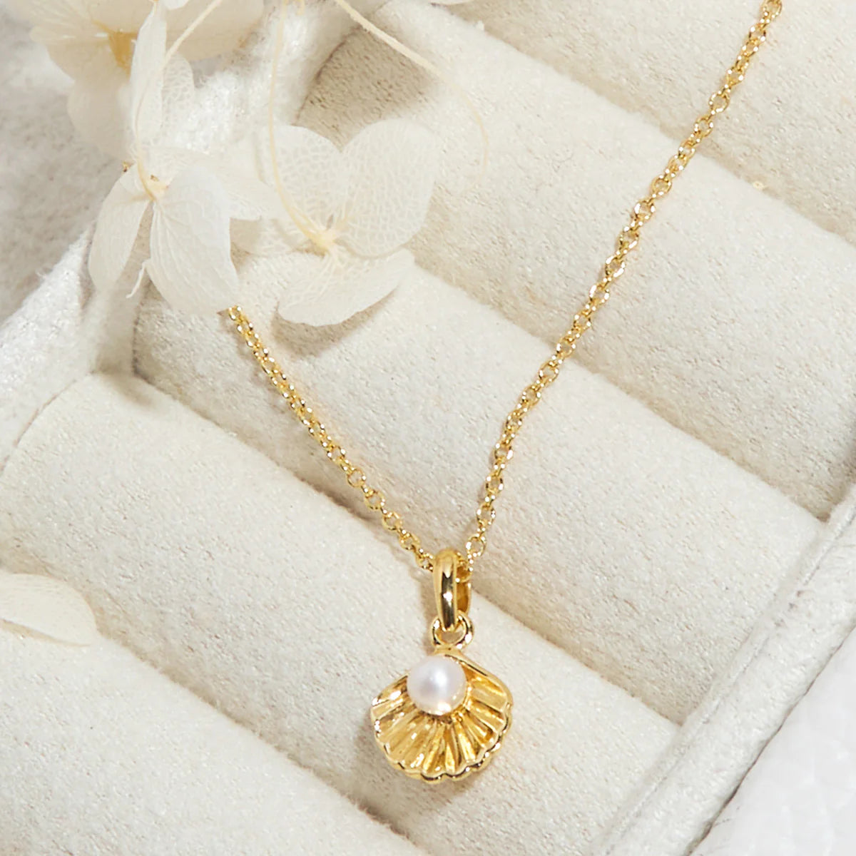 Seaside Ethereal Necklace Gold