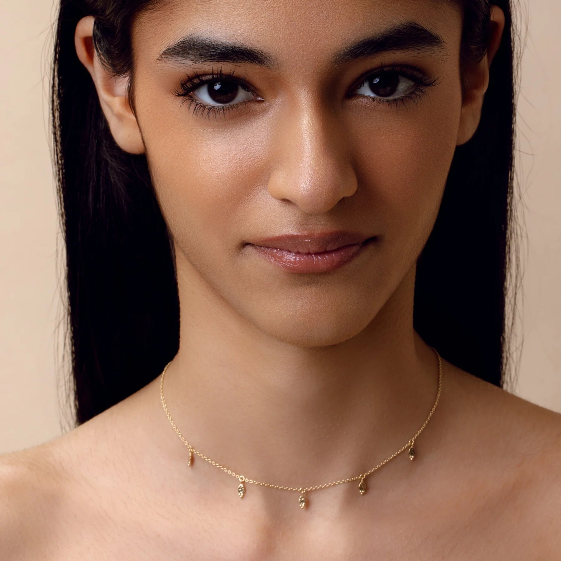 Glistening Drops Choker Gold