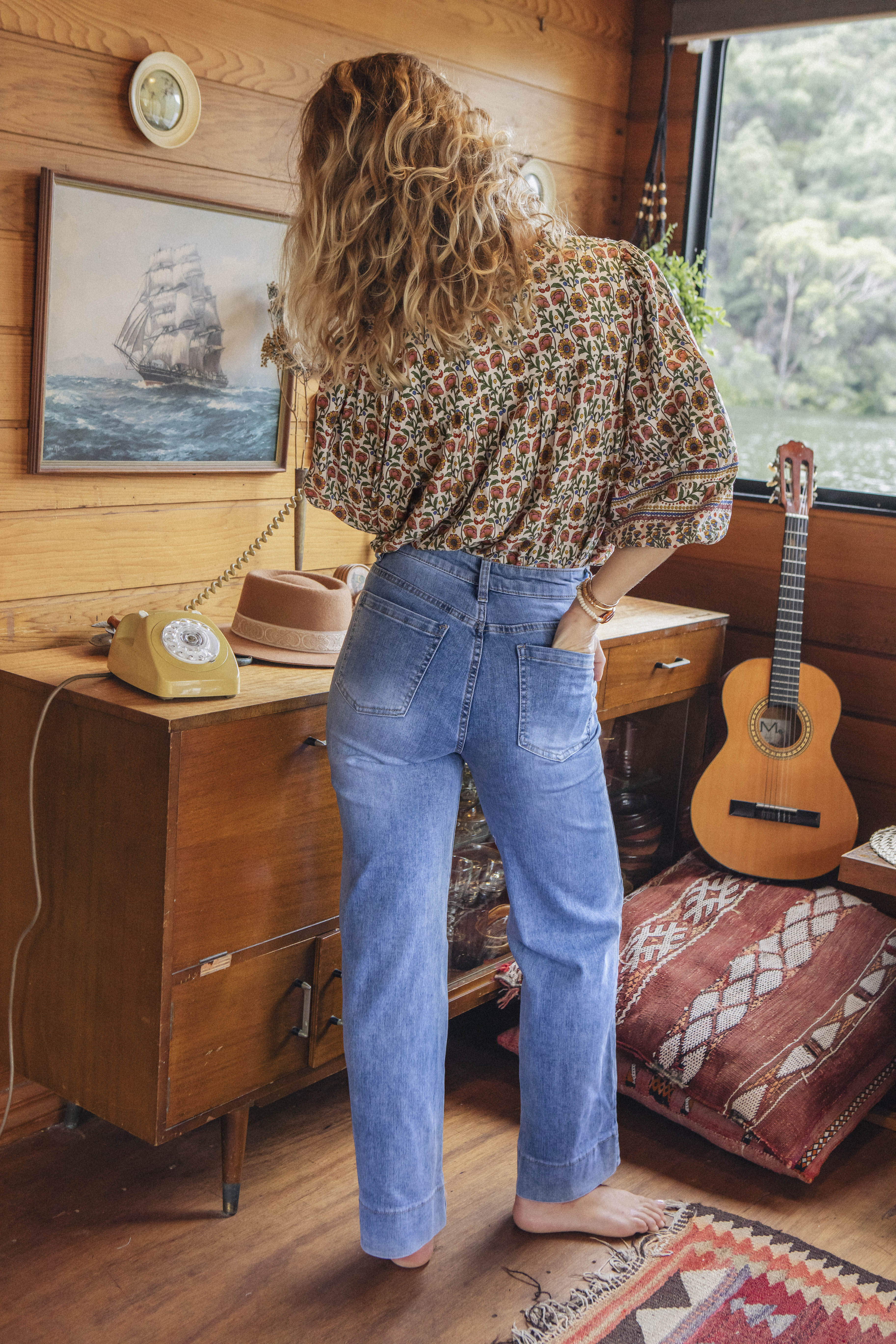 Paris Vintage Jean - showcasing rear pockets