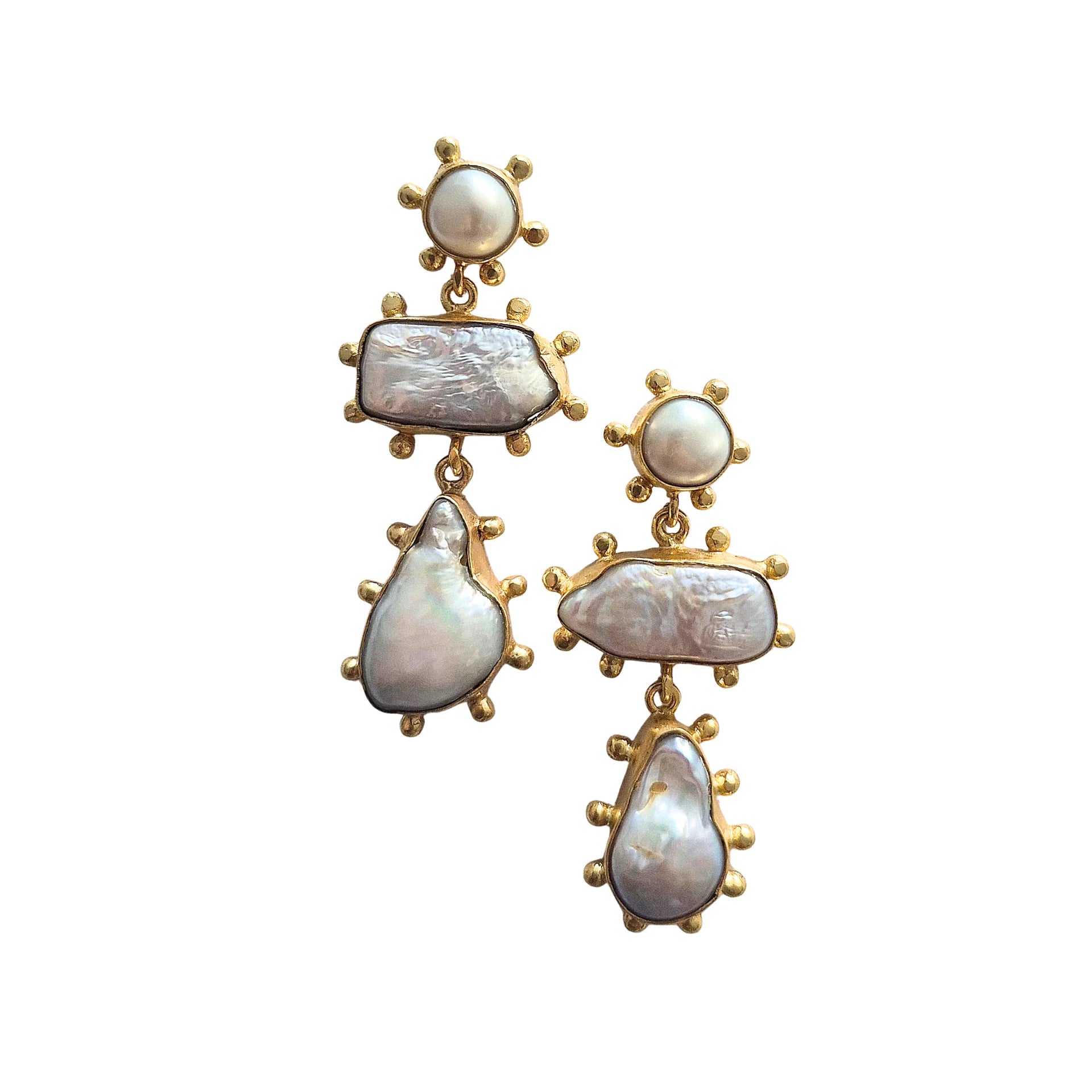Pippa Freshwater Pearl Earring on white background