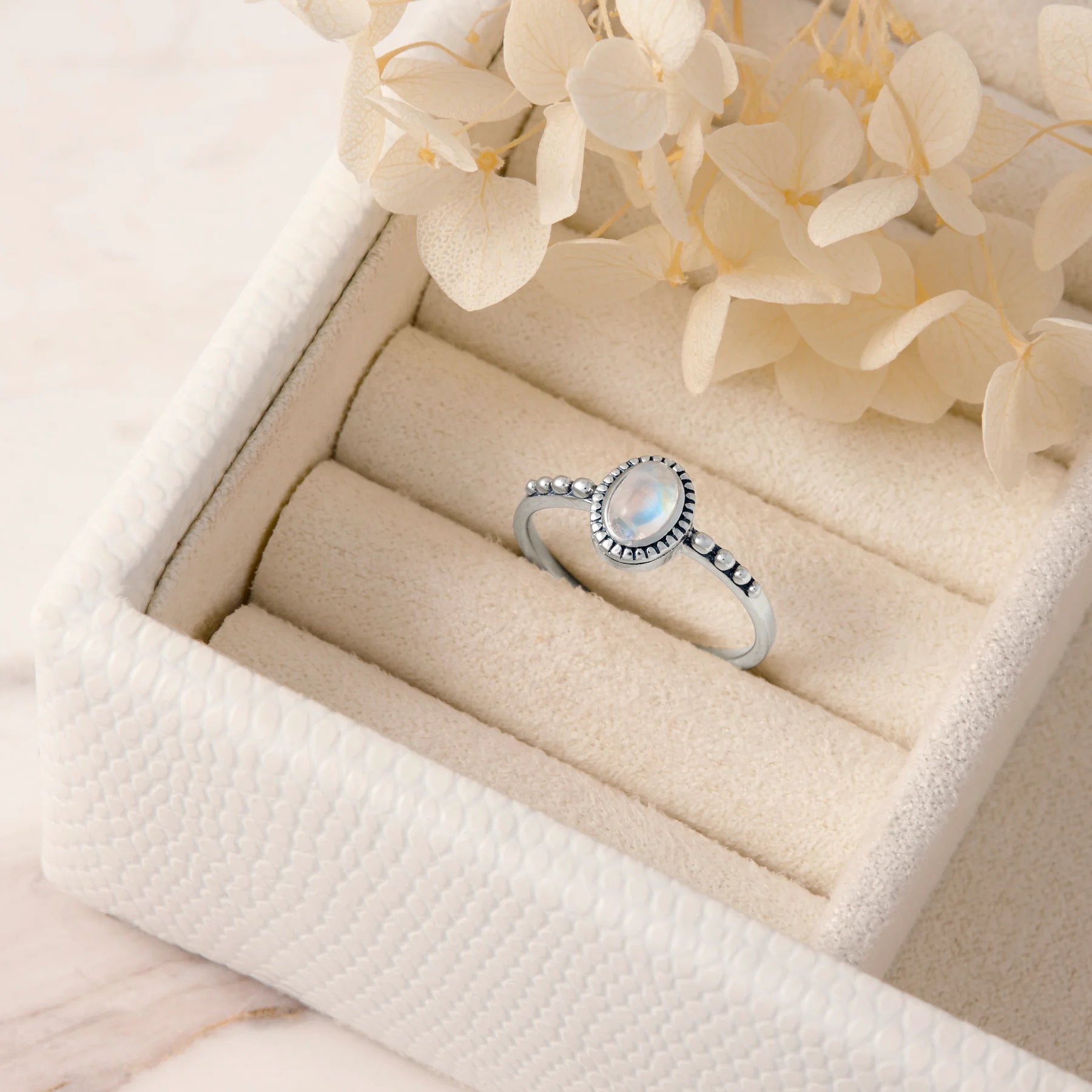 R351RM Majestic Moonstone Ring