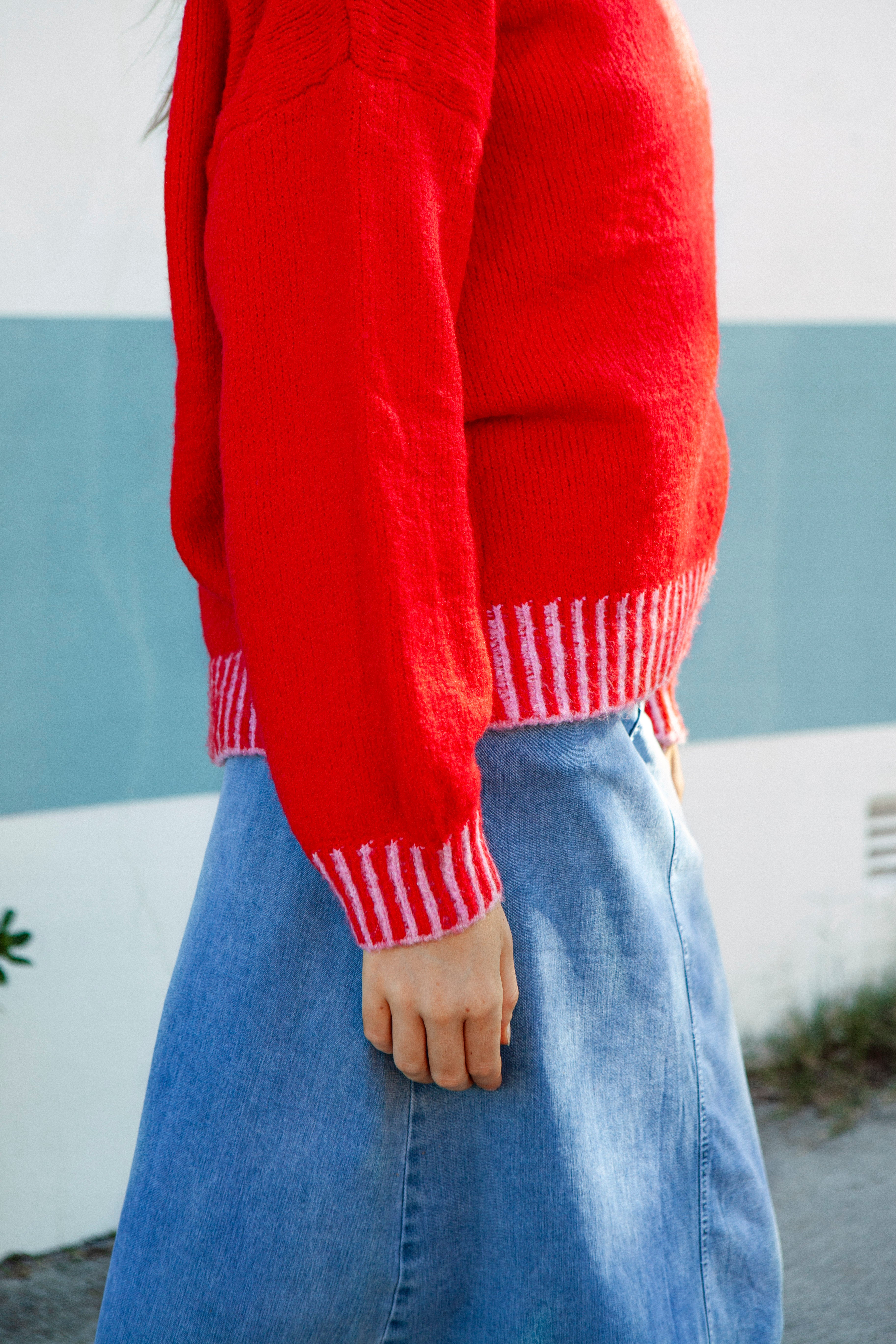Racer Slouch Jumper - side view showcasing pink contrast stitching