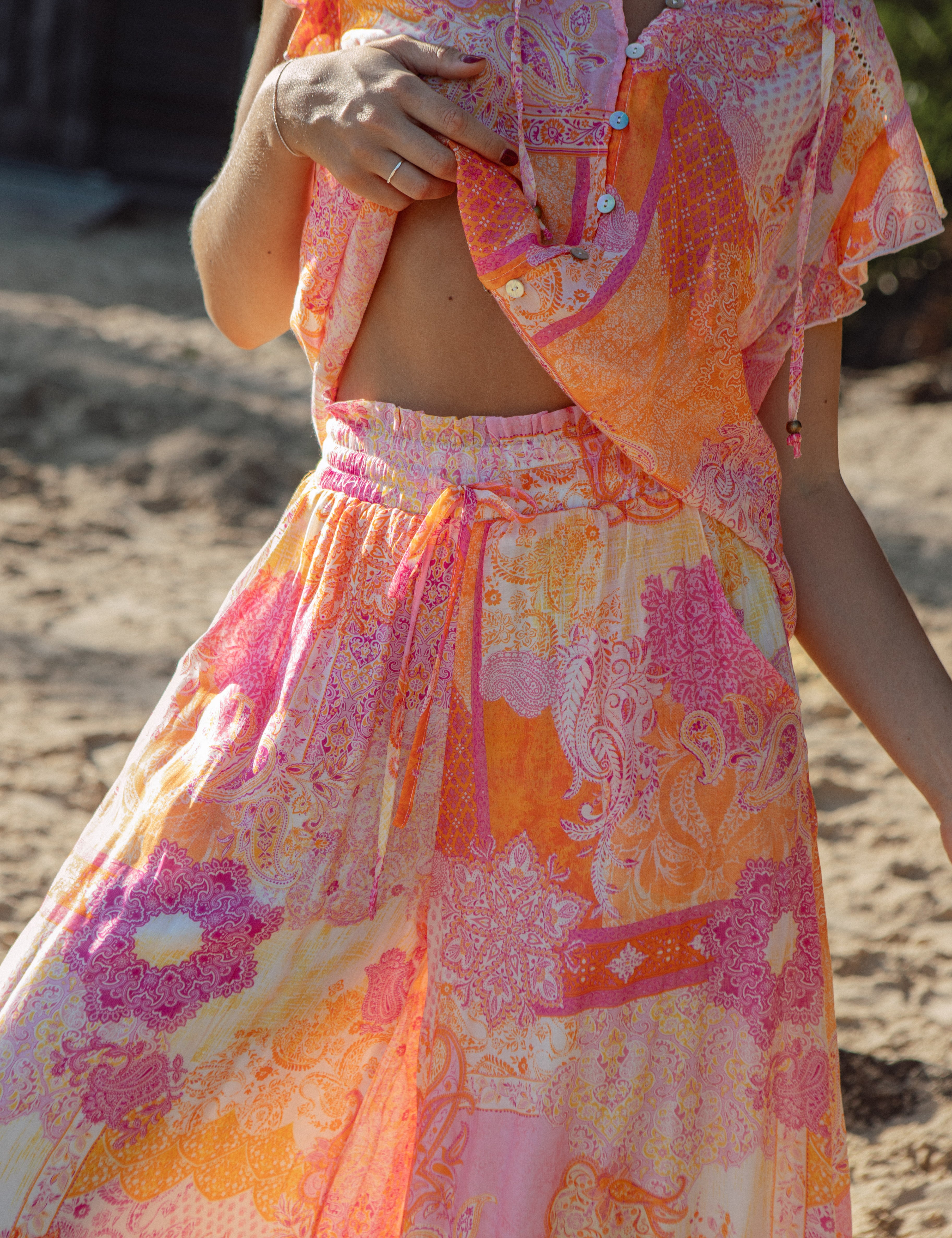 Resort Pant Papaya showcasing drawstring waist and pockets