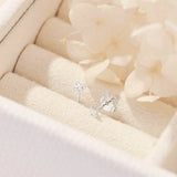 Midsummer Star Tiny Kiss Studs