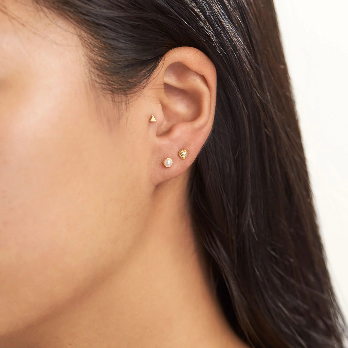 Midsummer Star Venus Pearl Studs Gold
