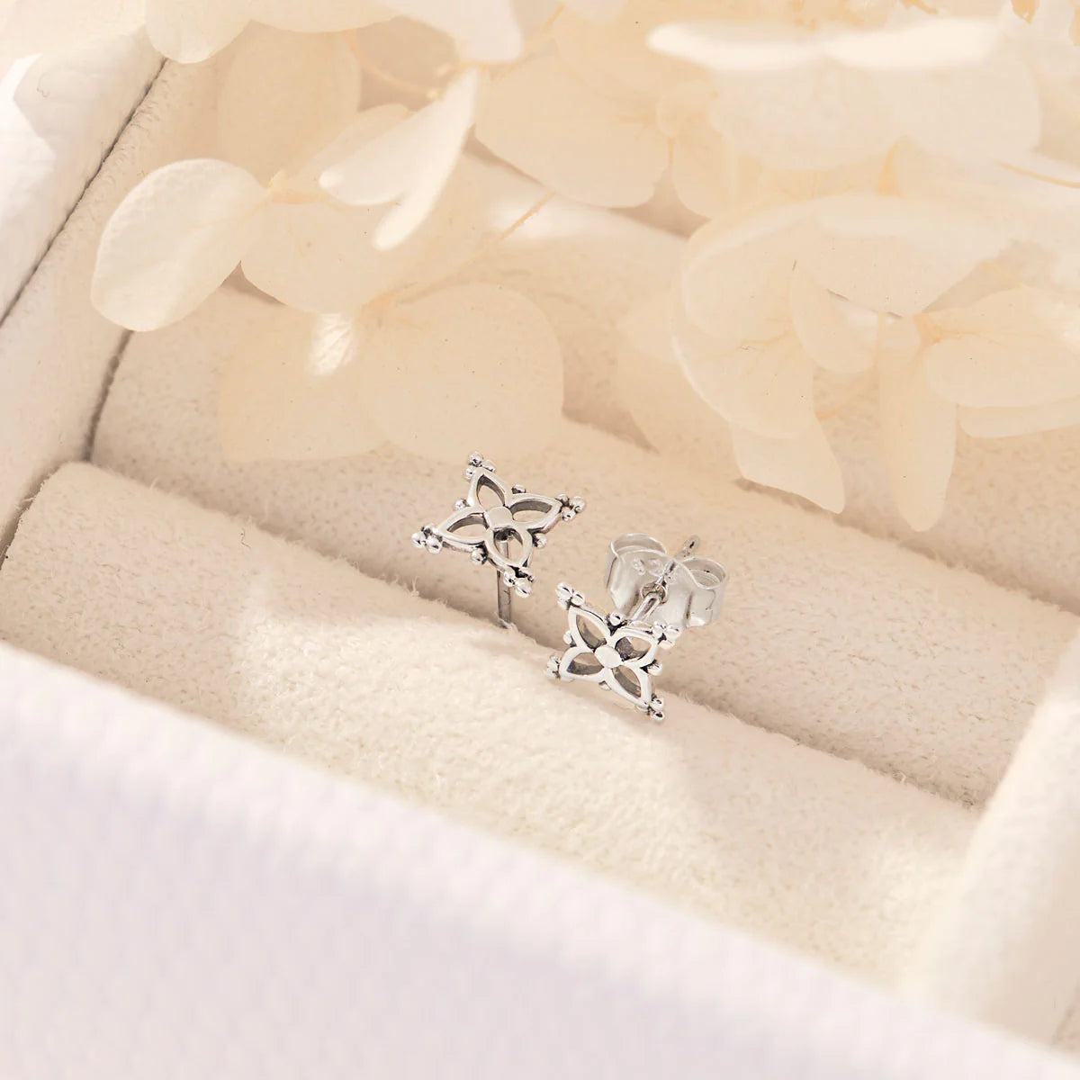 Midsummer Star Dainty Moroccan Star Studs