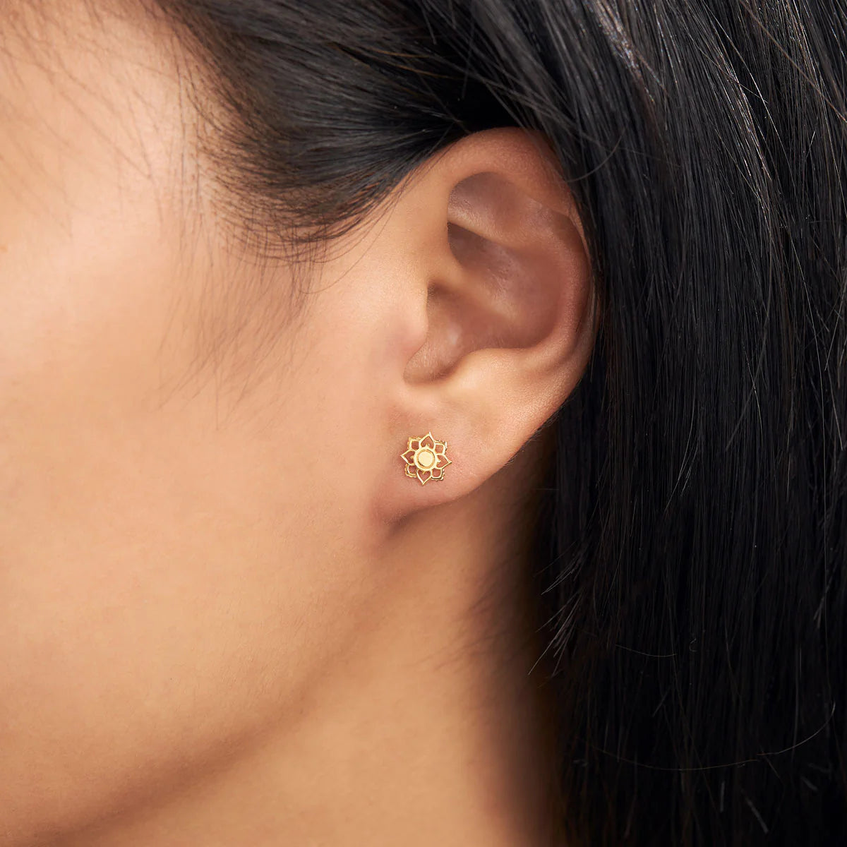 Midsummer Star Mandala Flower Studs Gold