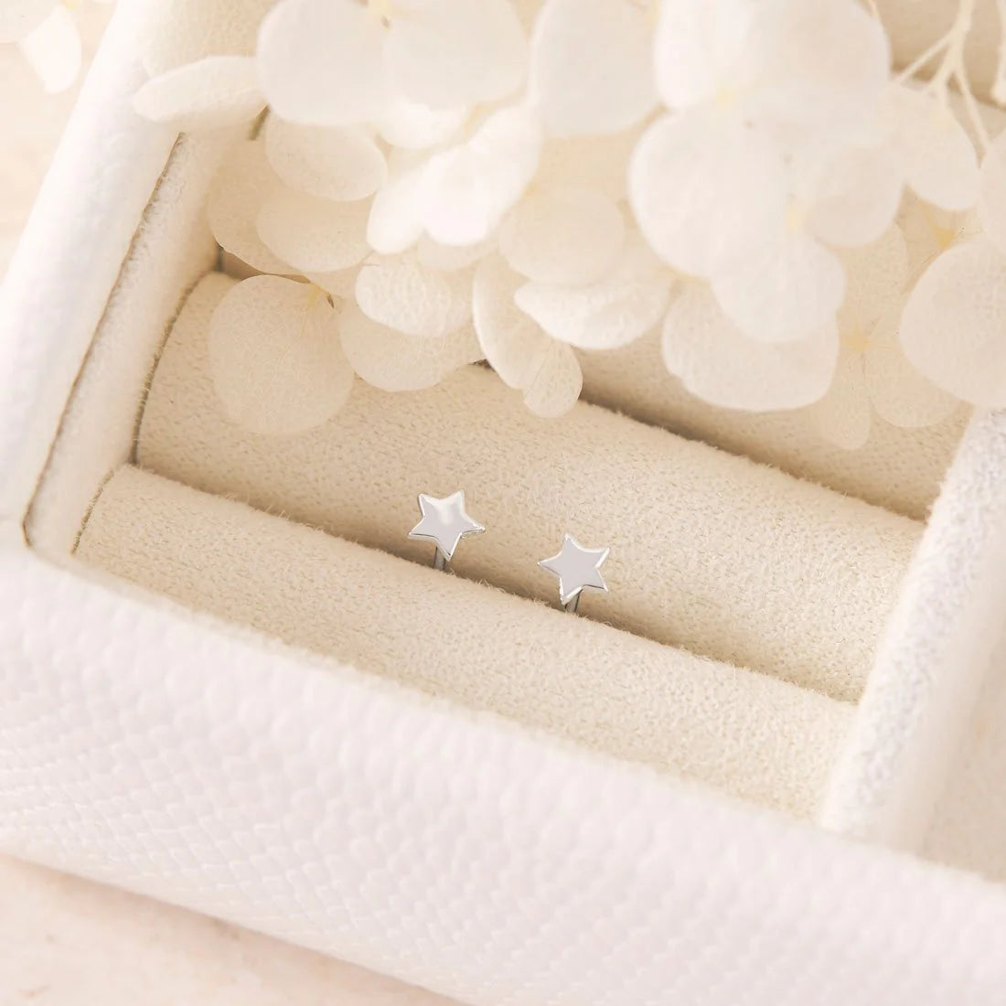 Midsummer Star Astra Star Studs