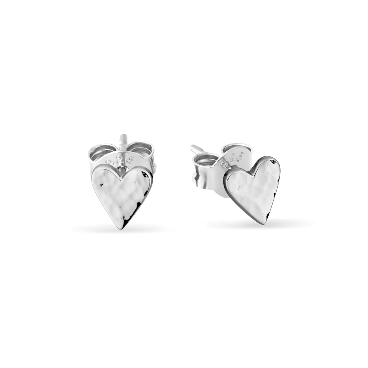 S669 - Aphrodite Heart Studs