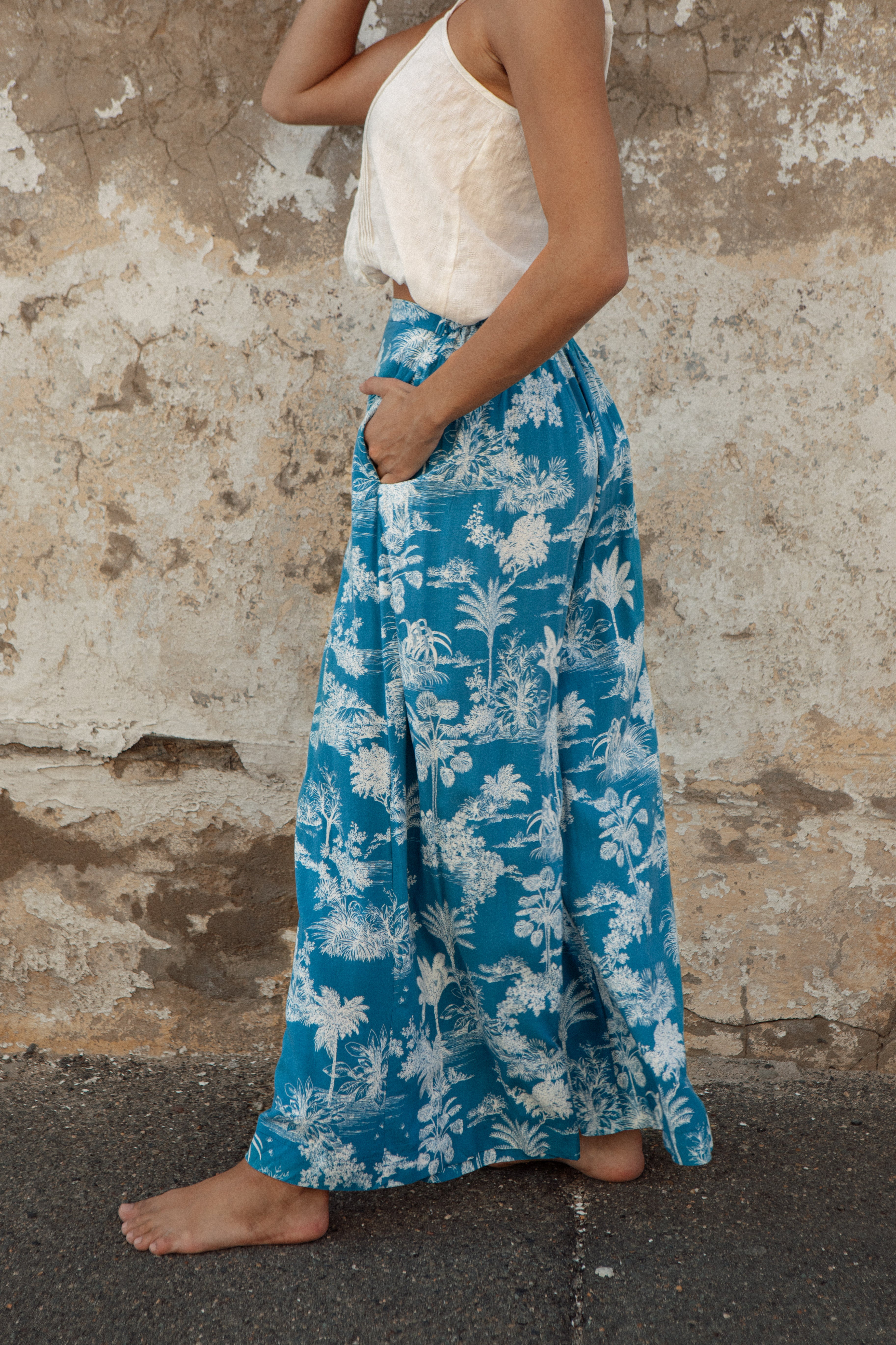 Santorini Pant showcasing wide leg style and pockets