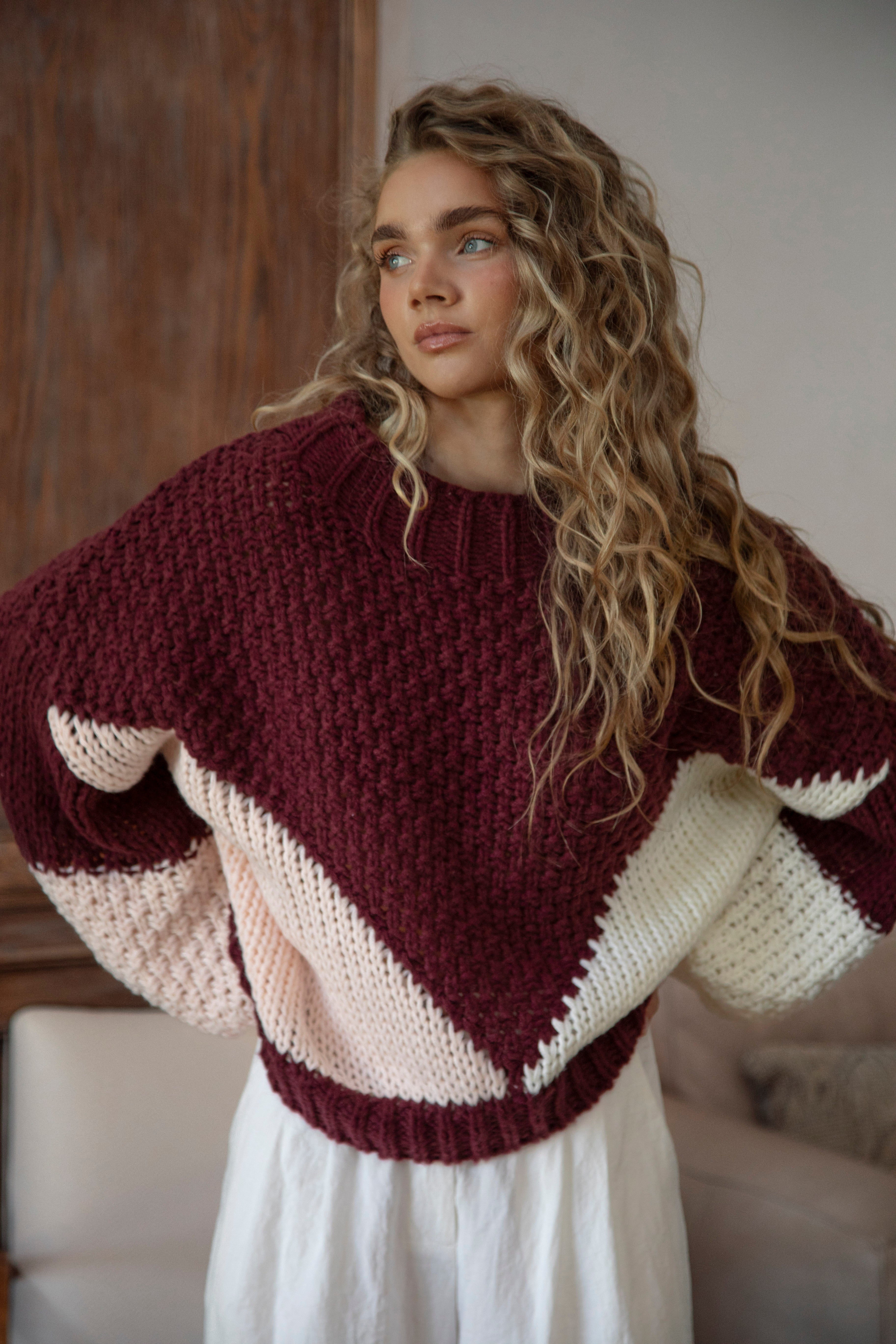 Vintage Romance Knit - Vino