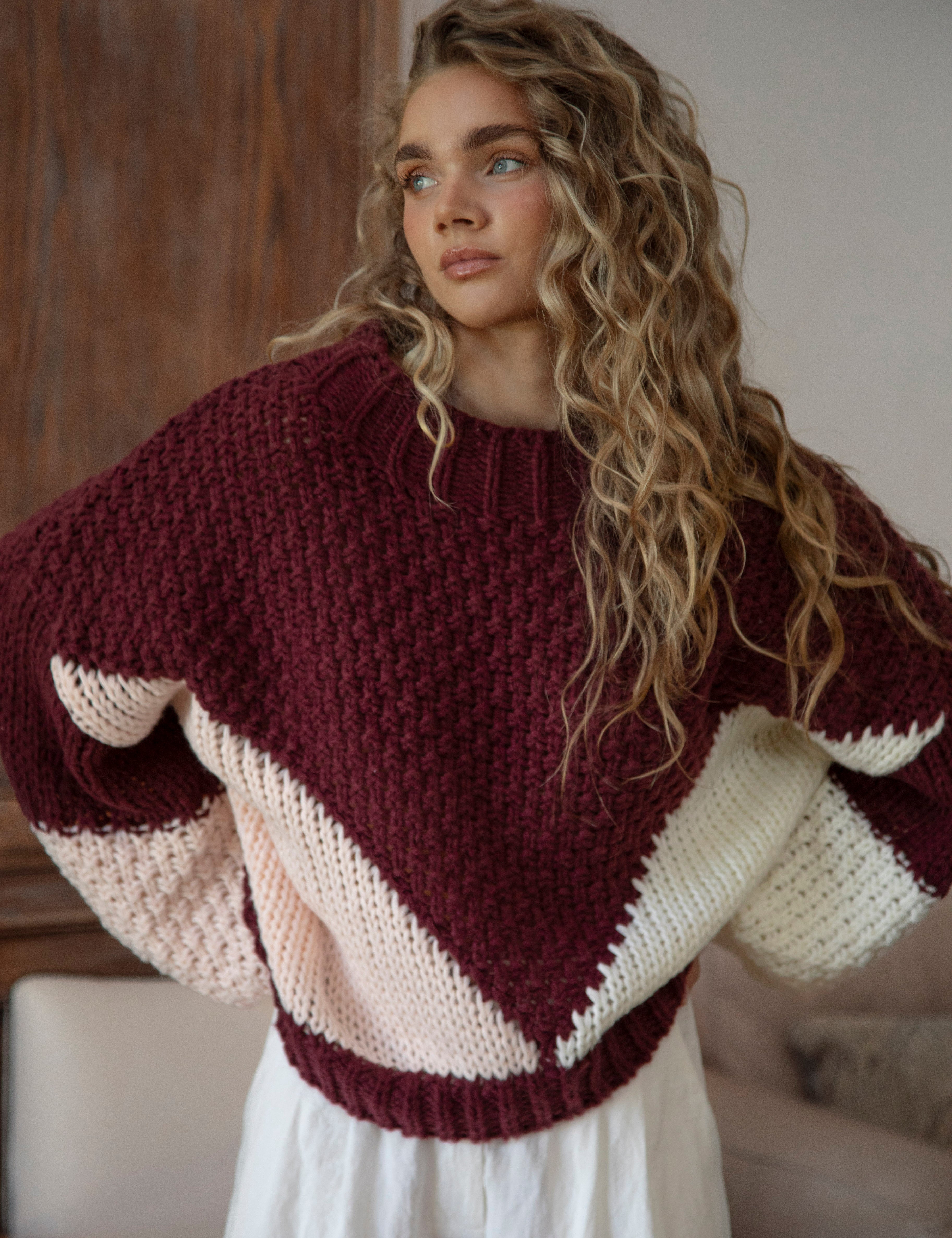 Vintage Romance Knit - Vino