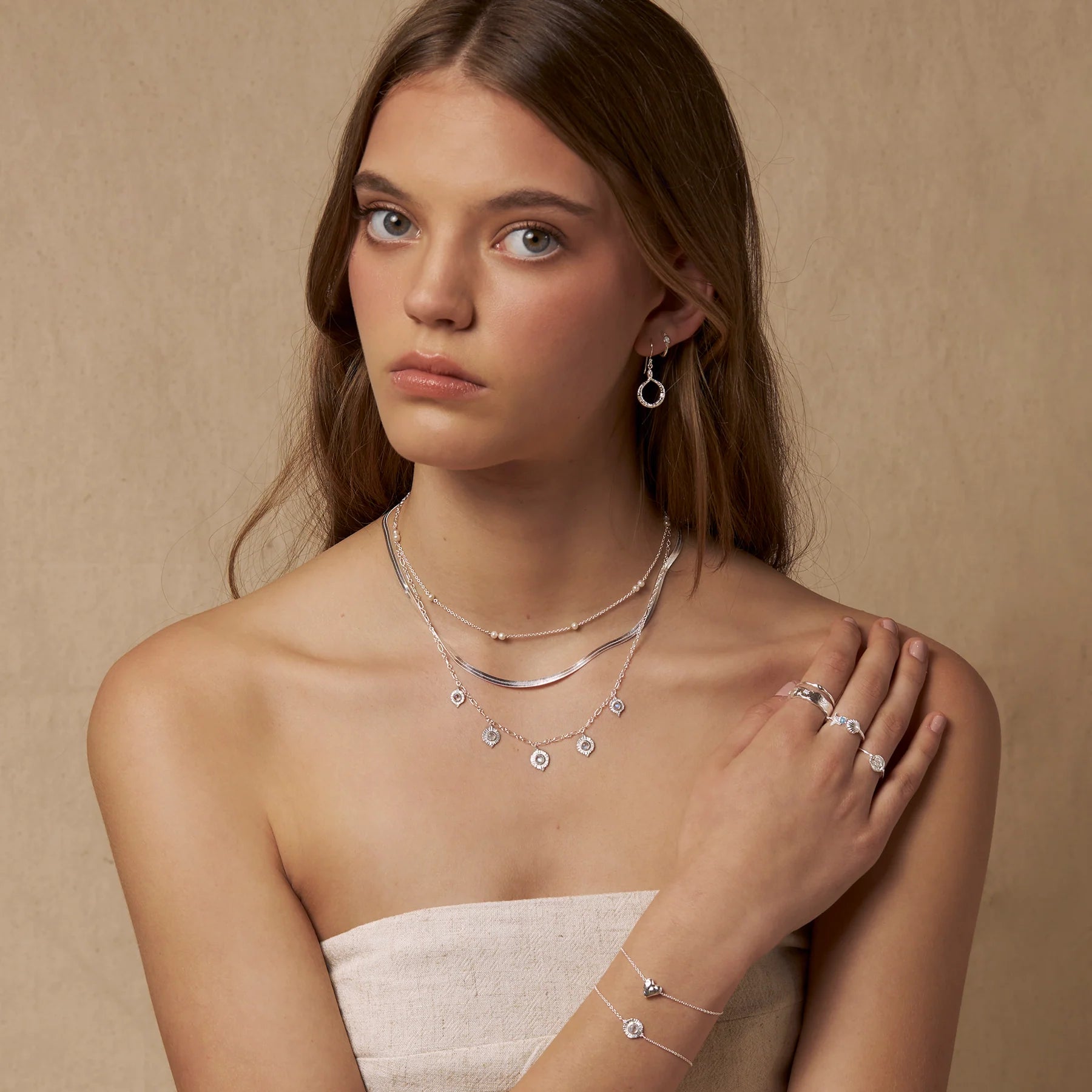 Dreamy Veya Moonstone Necklace