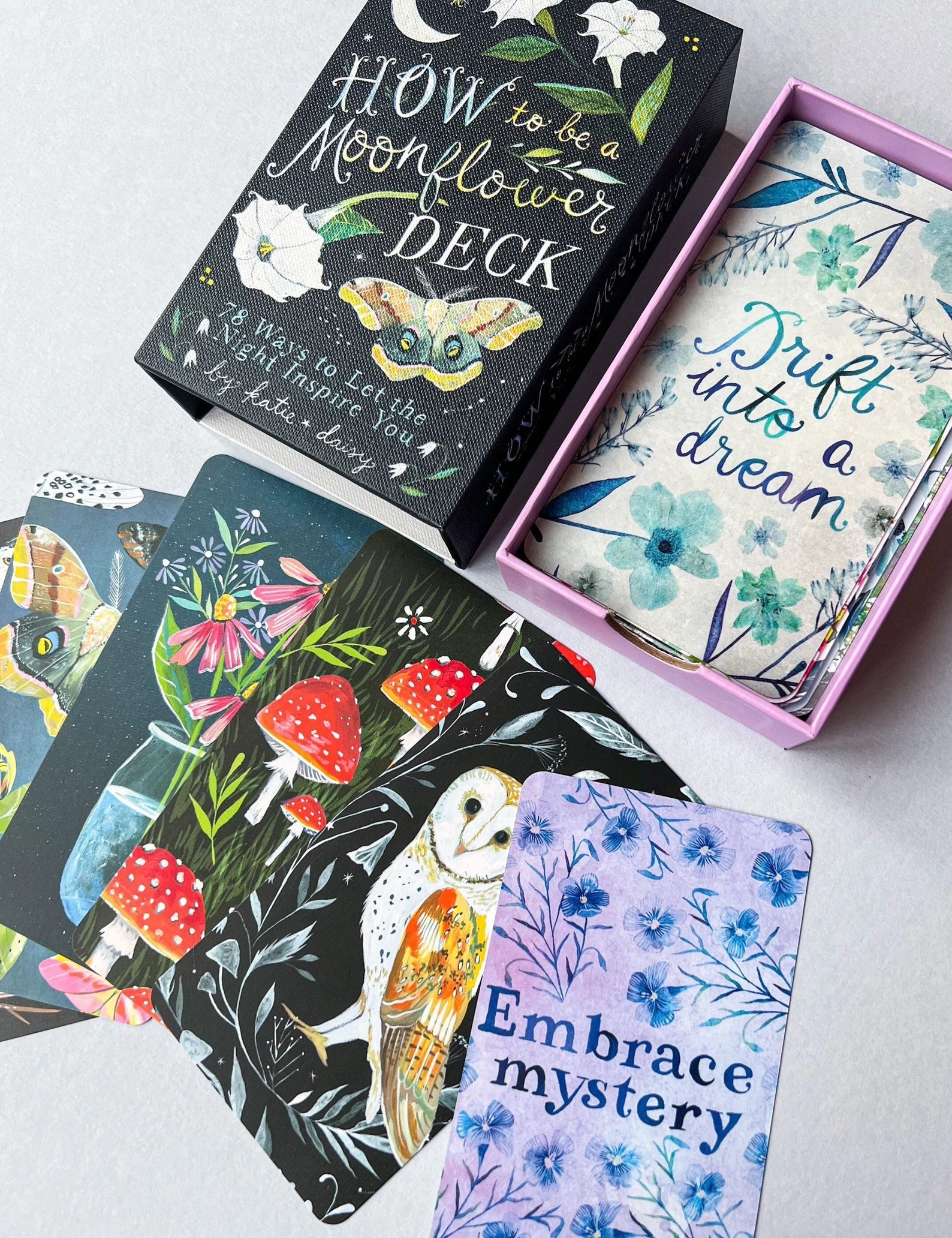 How to Be a Moonflower Deck: 78 Ways to Let the Night Inspire You