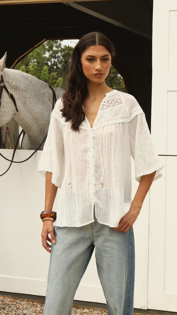 Atti Blouse in white