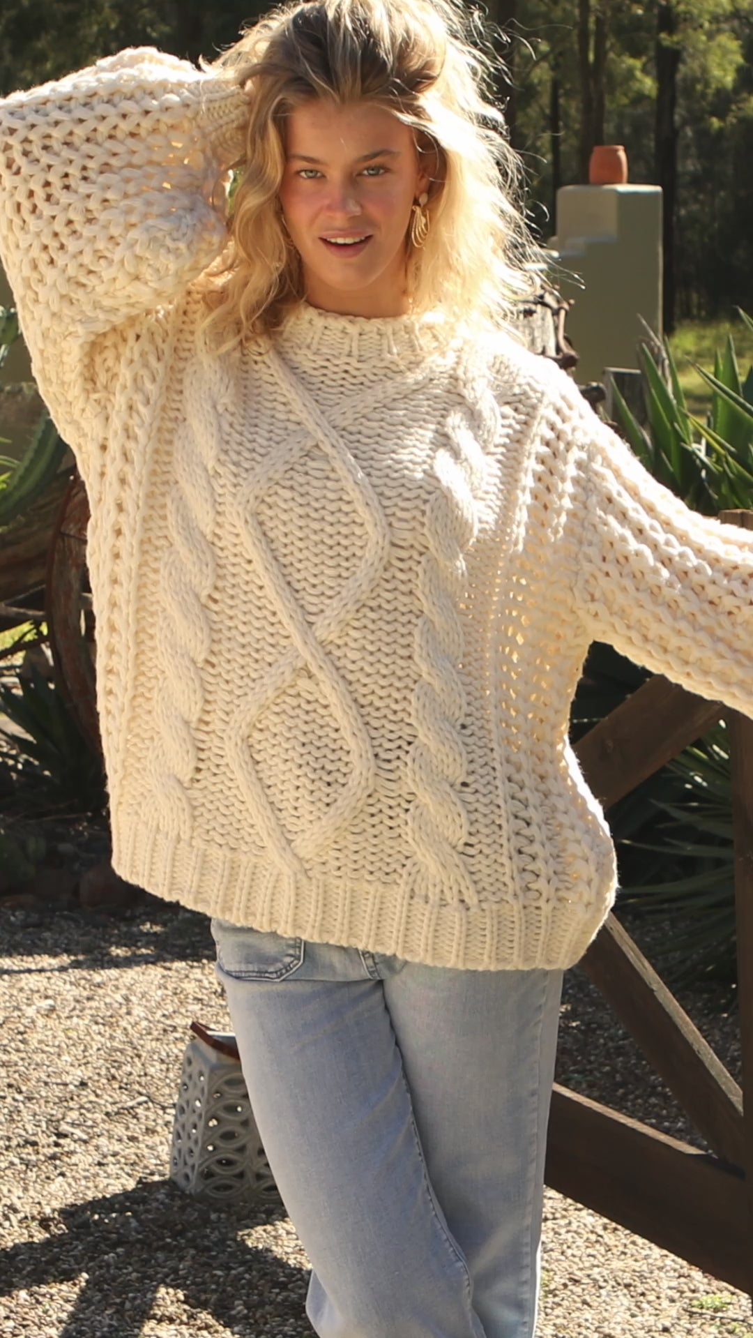 Wildwood Knit Fawn video