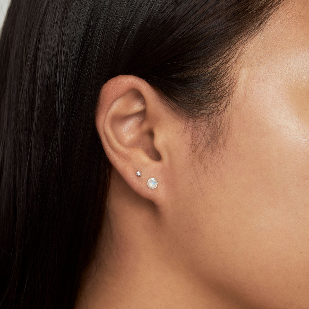 S630RM - Dainty Round Moonstone Studs
