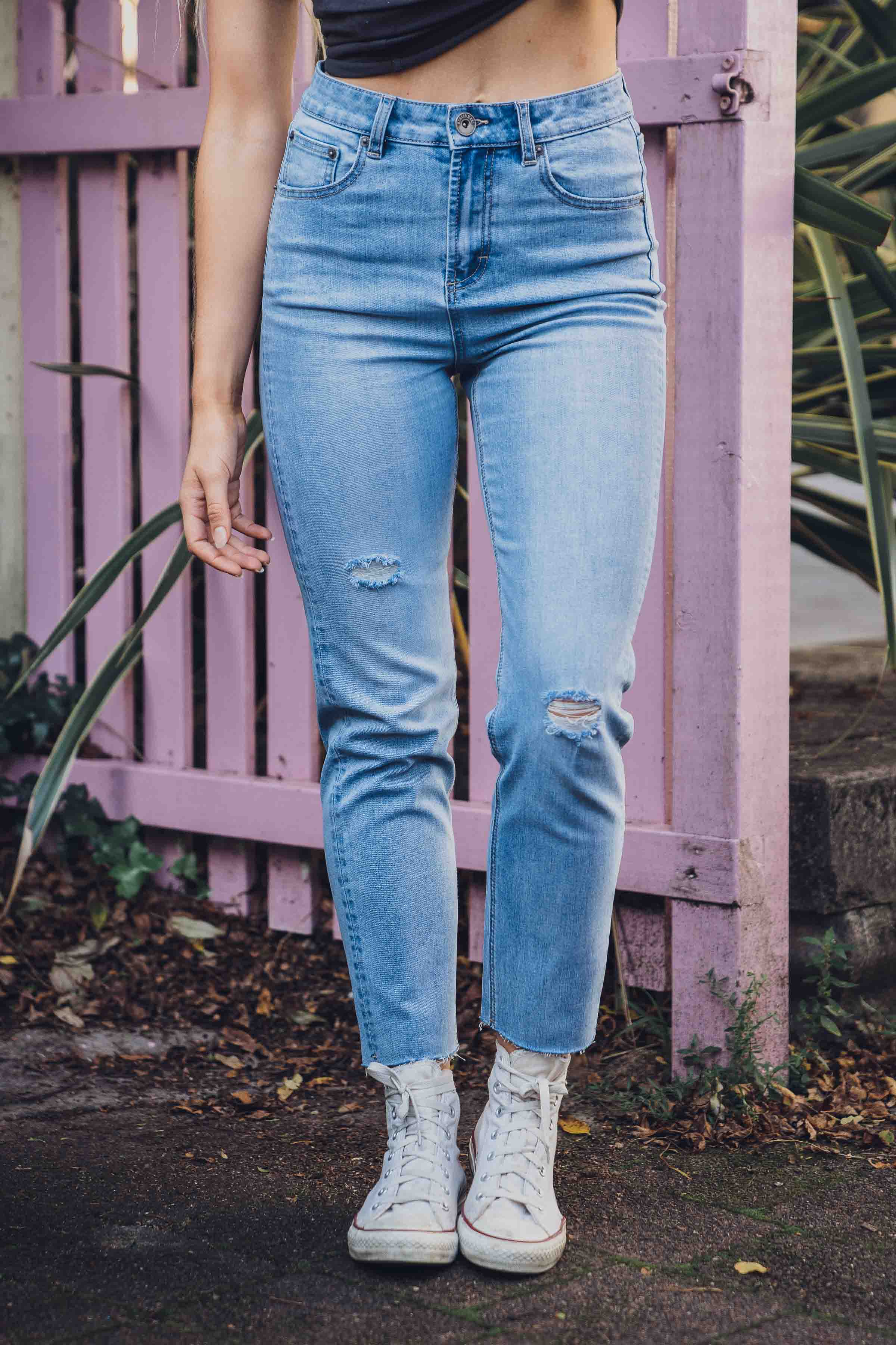 Taylor Distressed Jean - Blue Denim