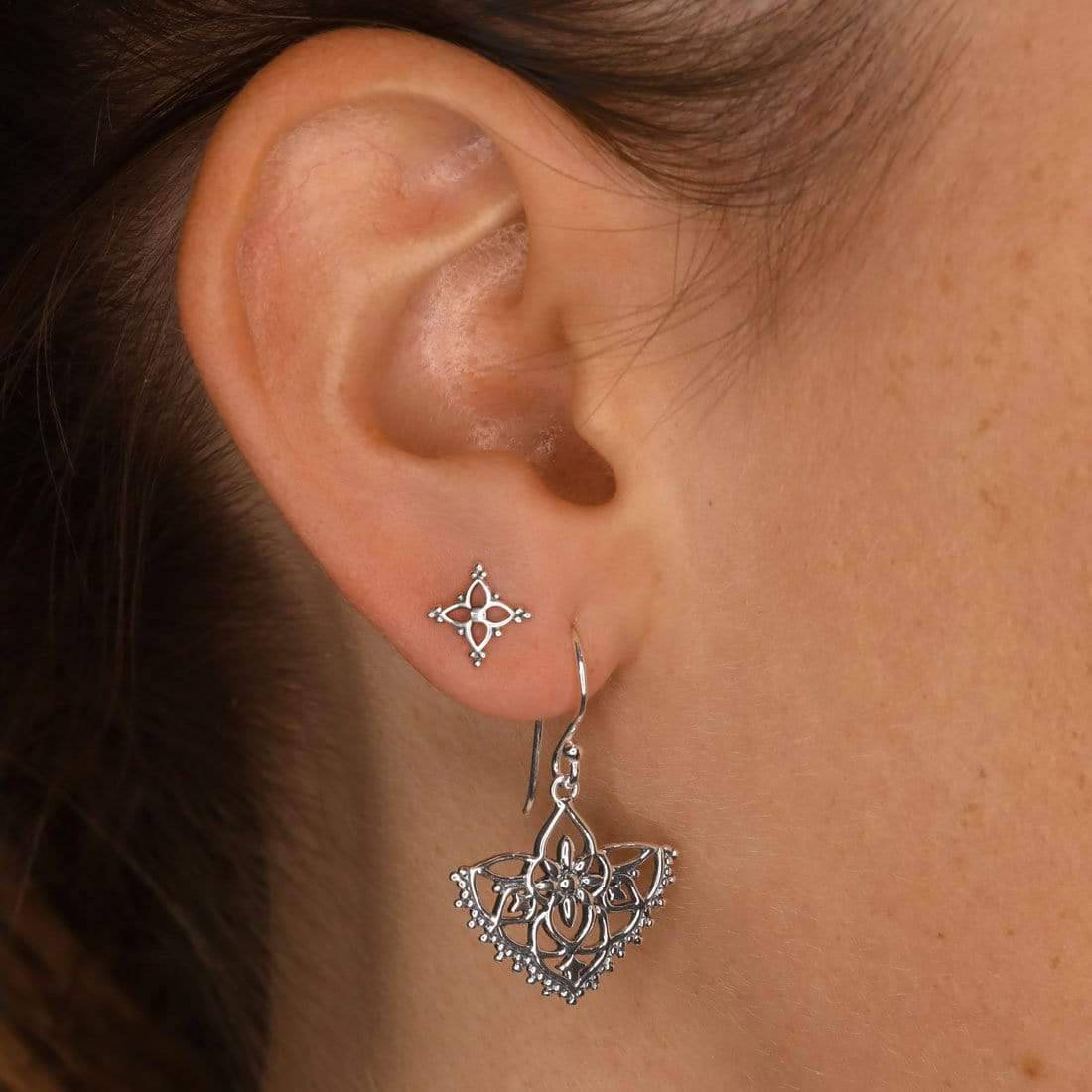 S438 - Dainty Moroccan Star Studs