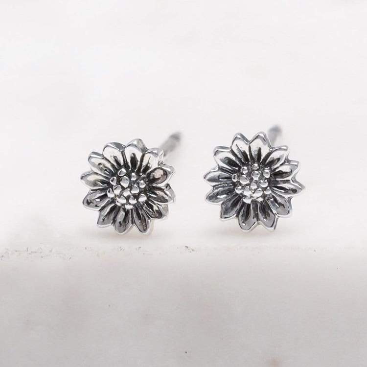 S531 - Tiny Sunflower Studs