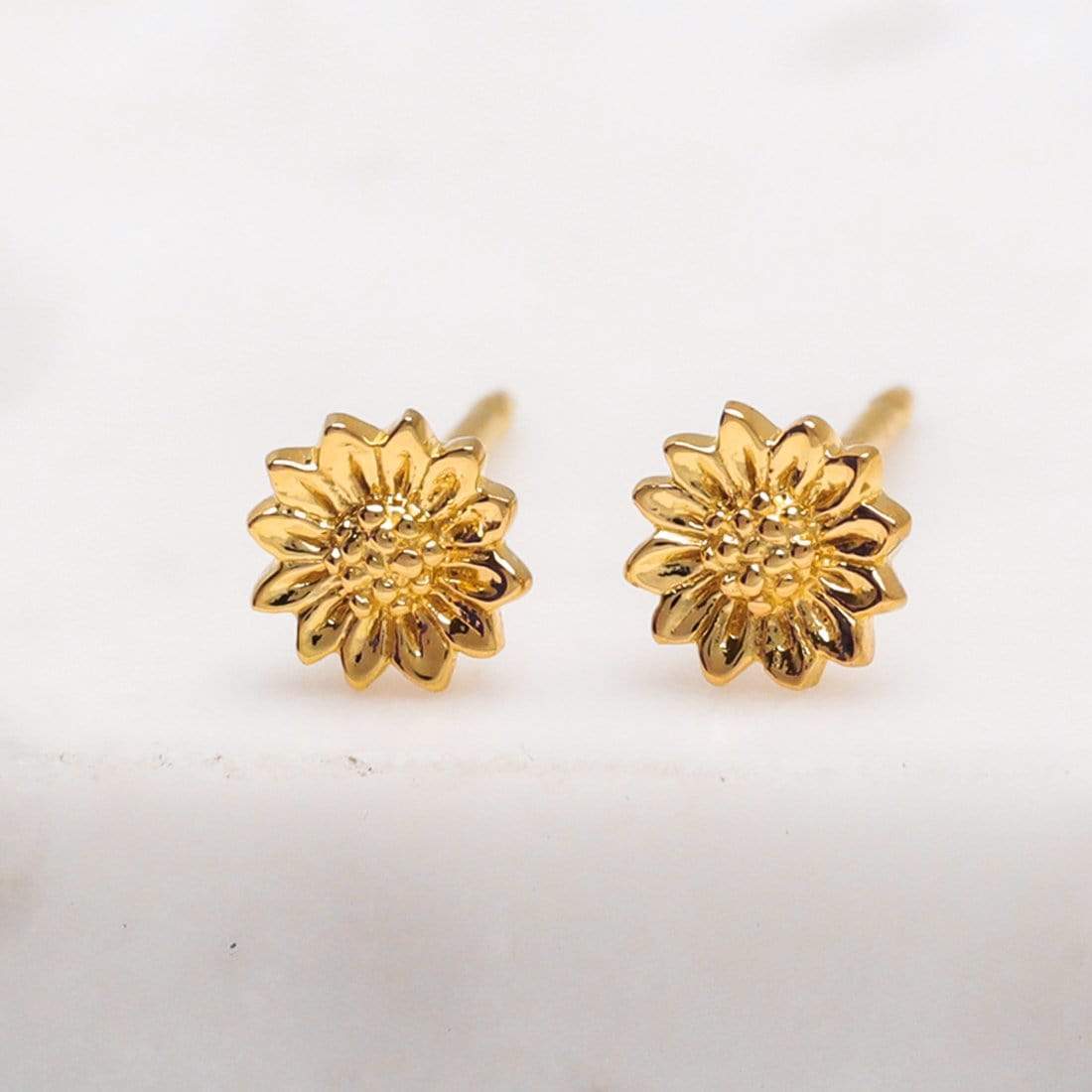 S531G - Gold Tiny Sunflower Studs